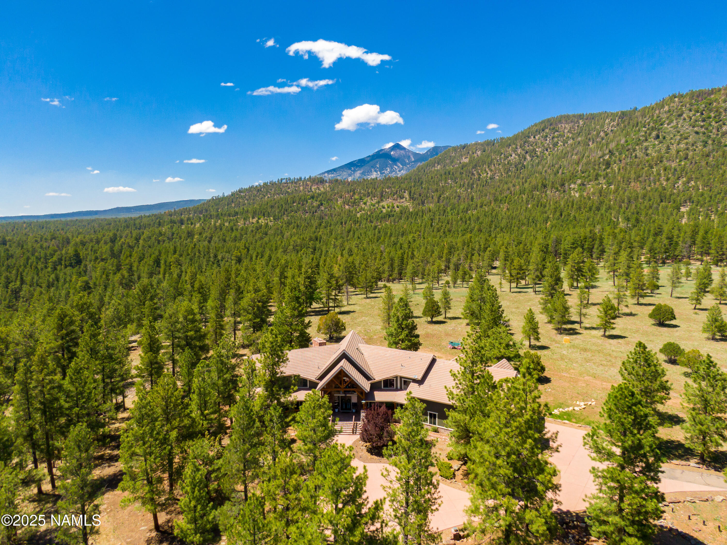 150 E Flat Rock