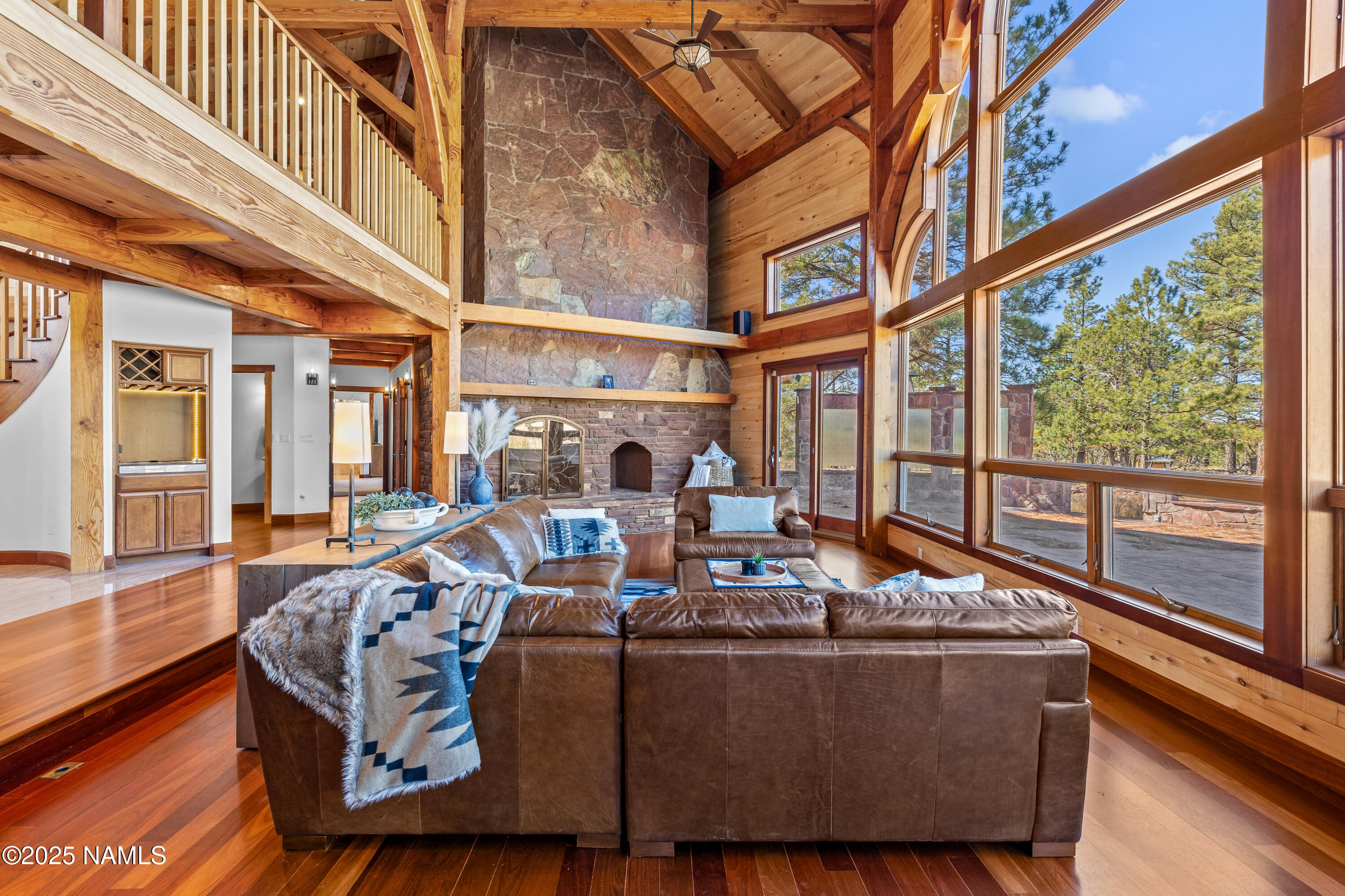 150 E Flat Rock