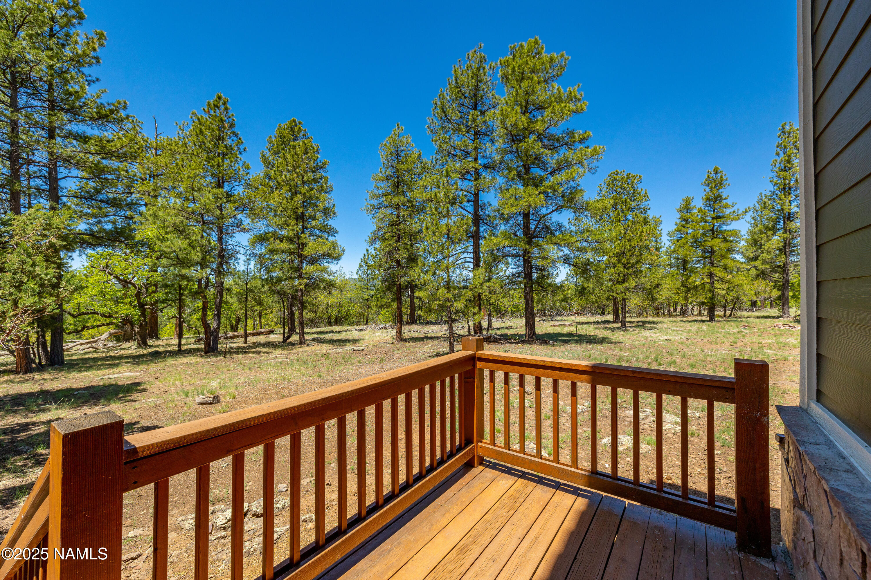 150 E Flat Rock
