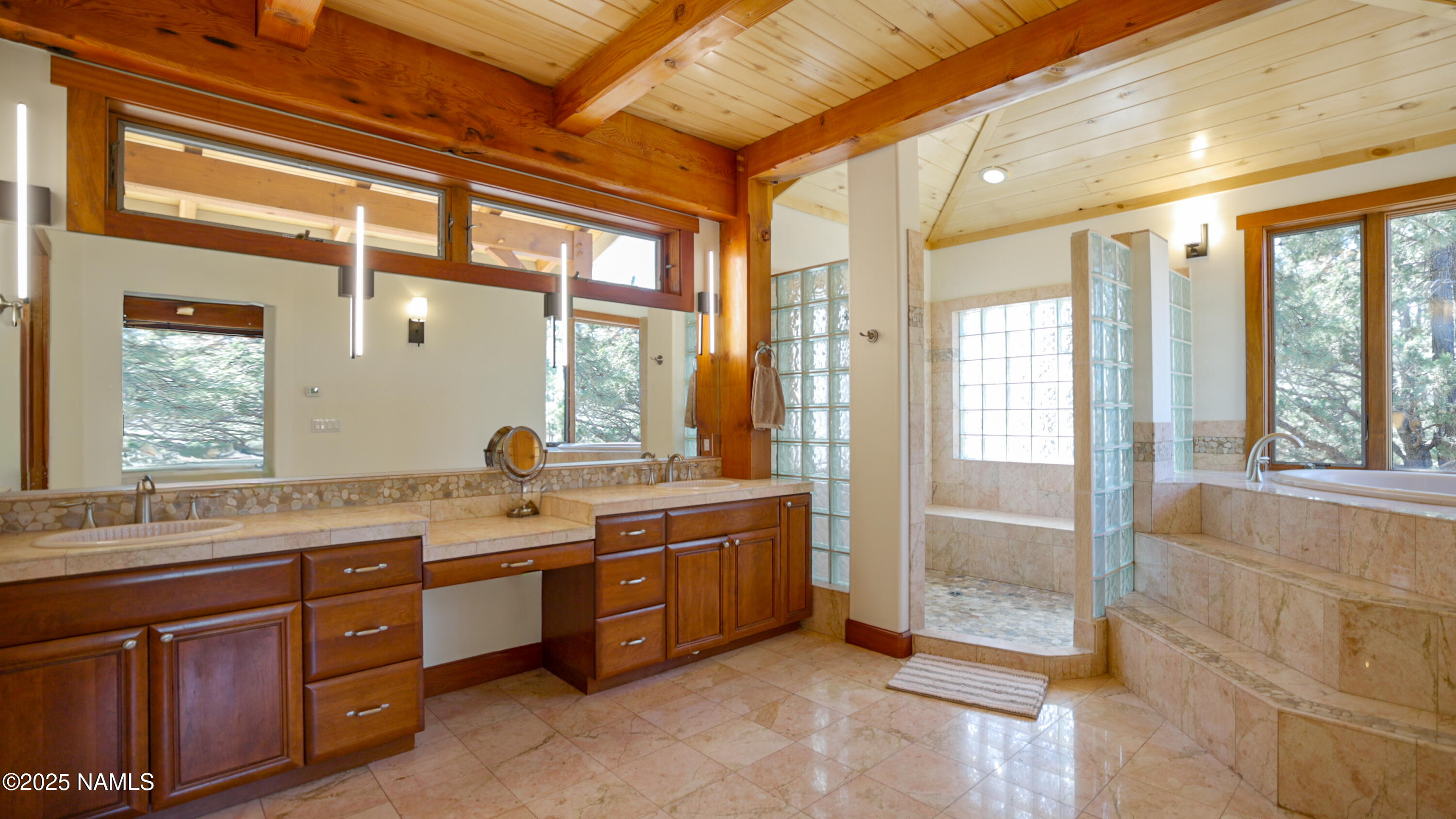 150 E Flat Rock