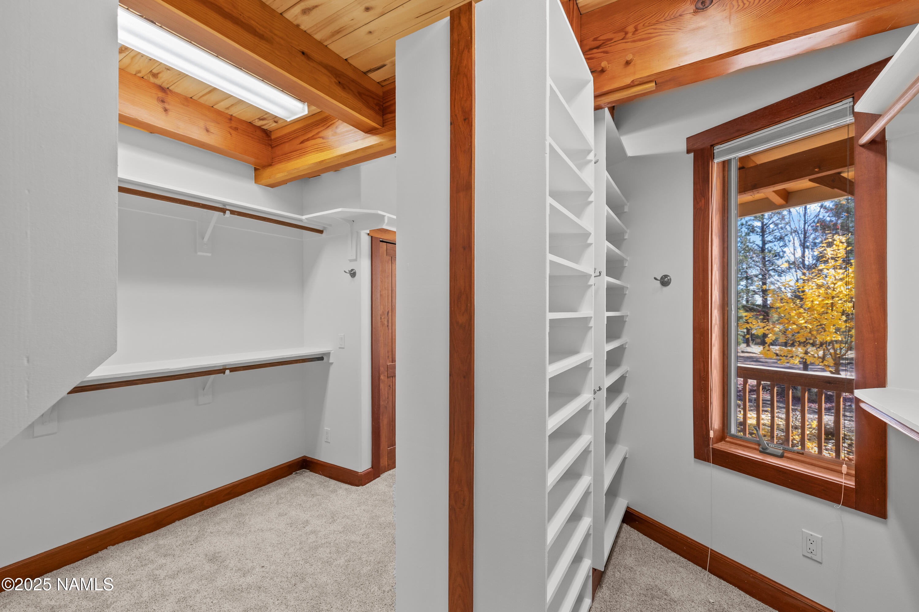 150 E Flat Rock