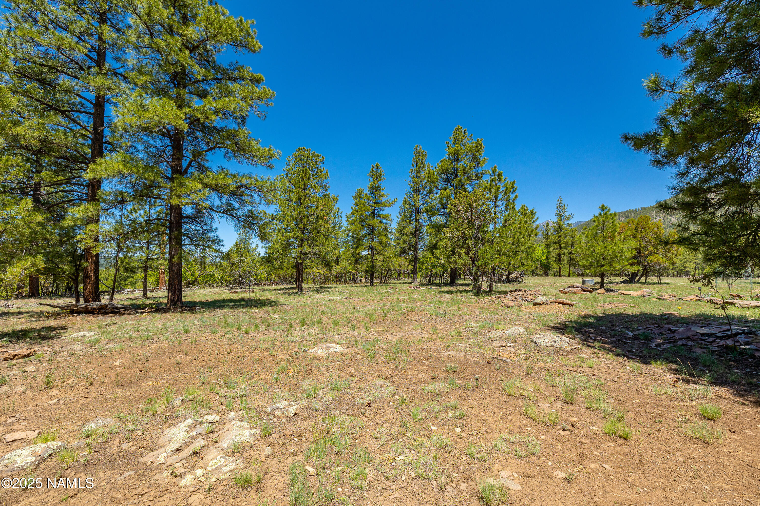 150 E Flat Rock
