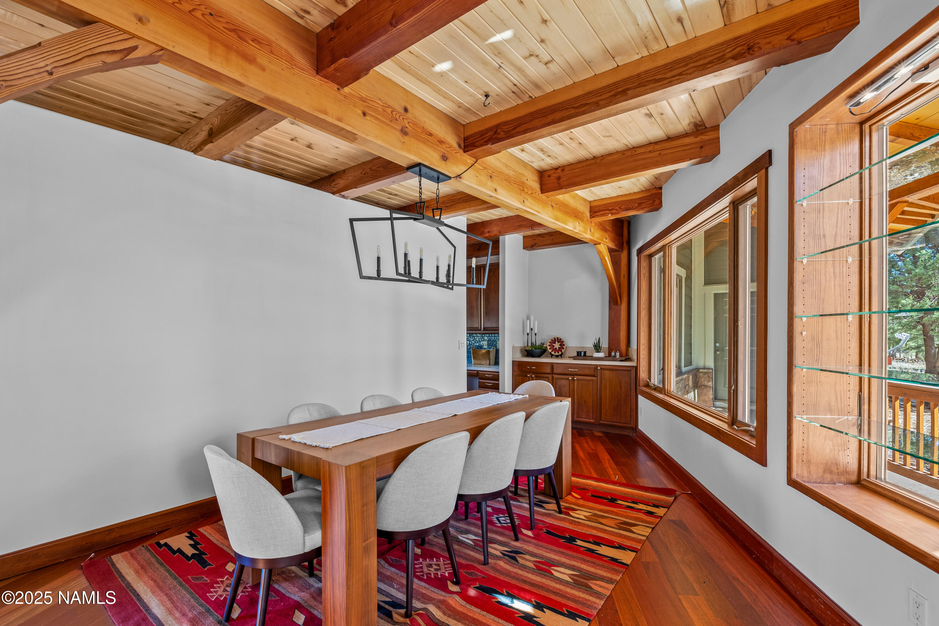 150 E Flat Rock