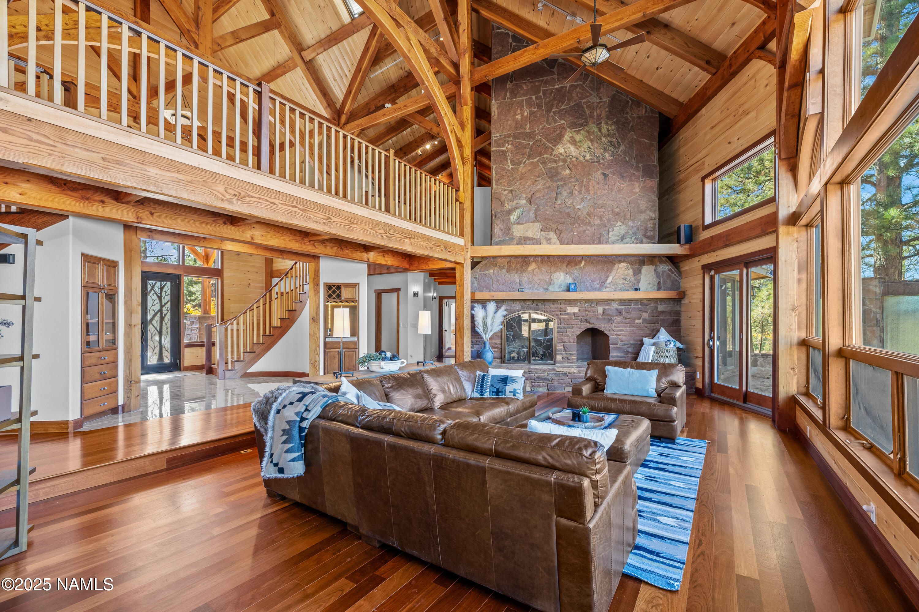 150 E Flat Rock