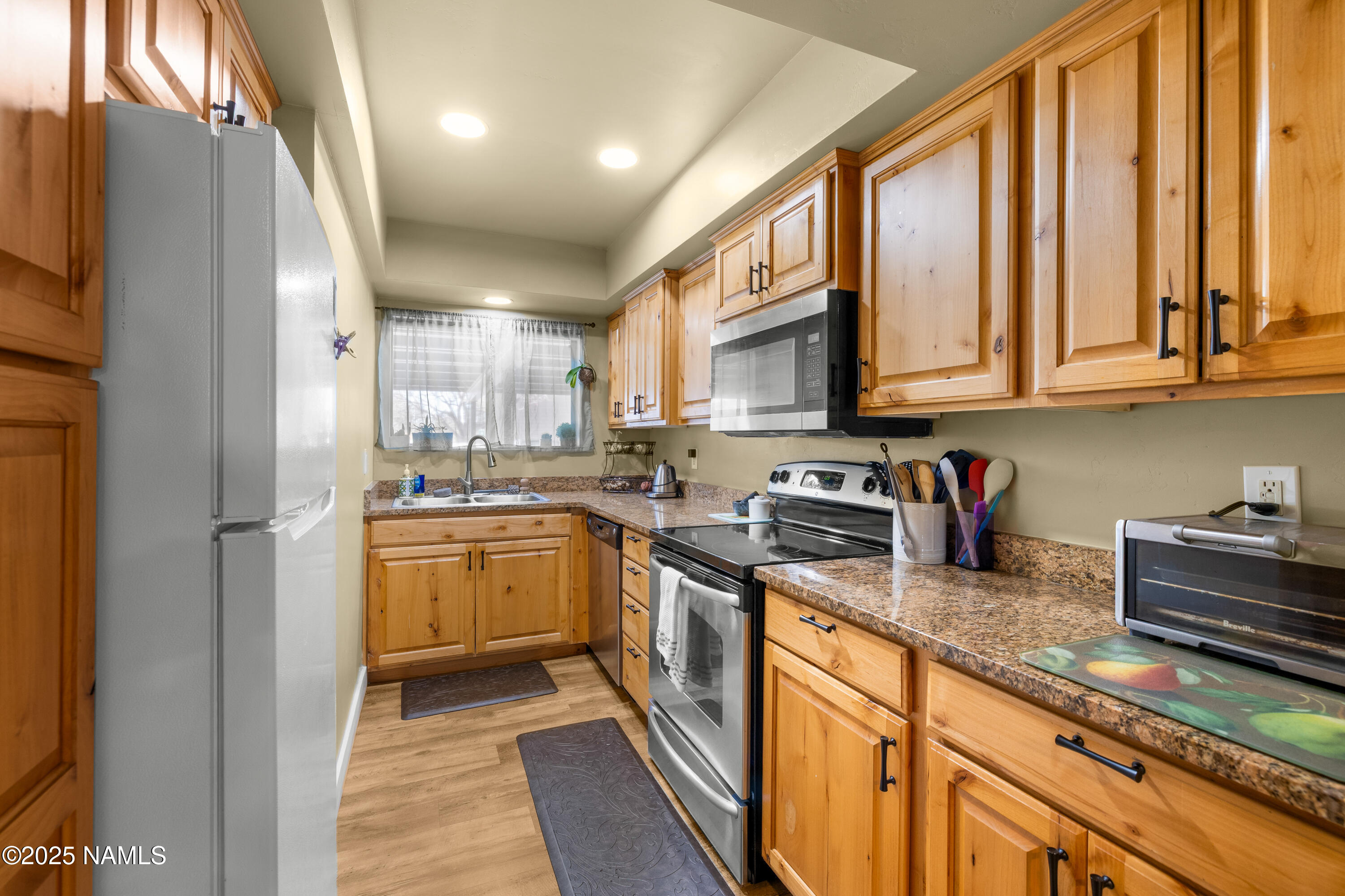 3200 S Litzler Drive 17-117