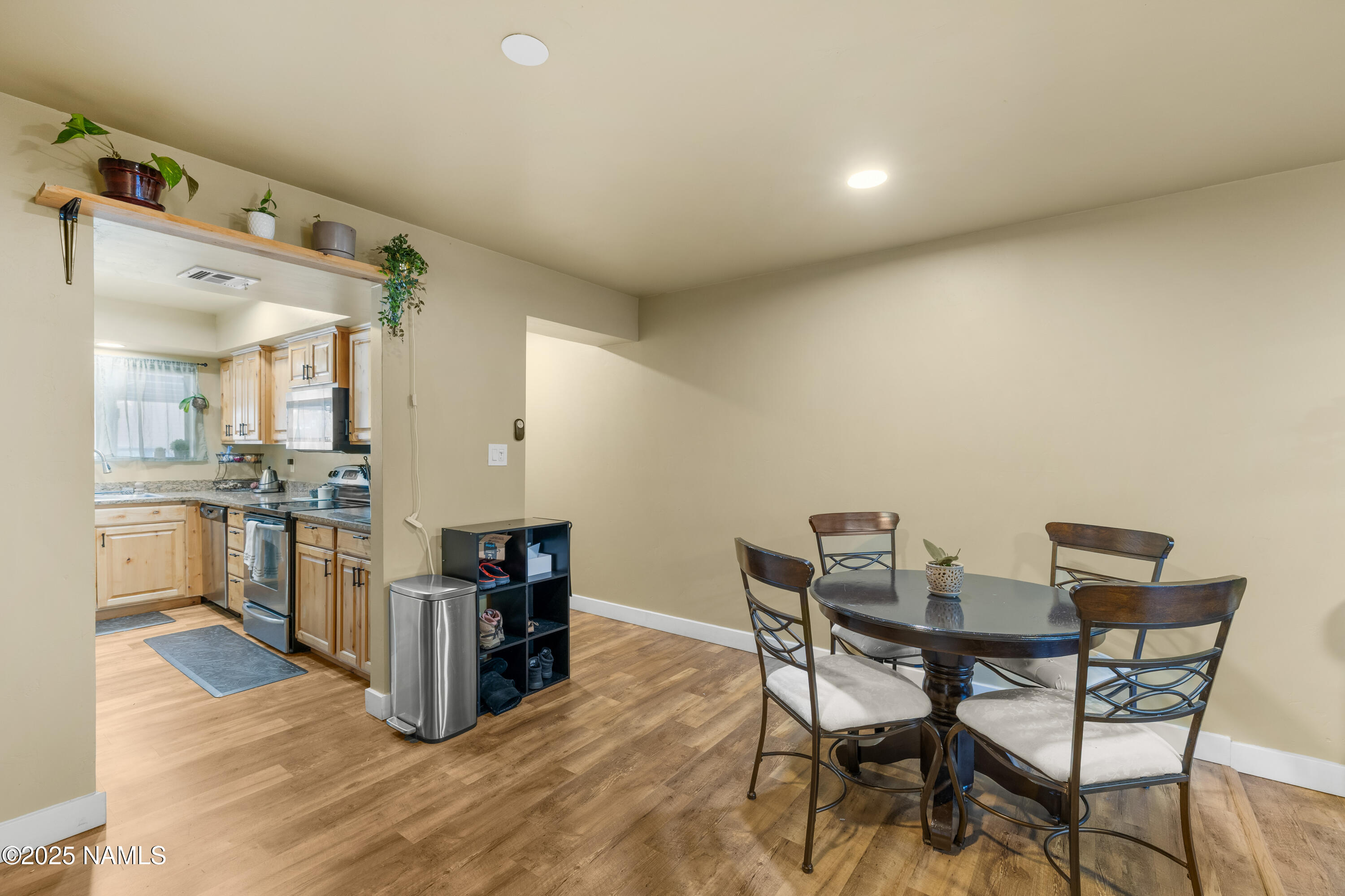 3200 S Litzler Drive 17-117