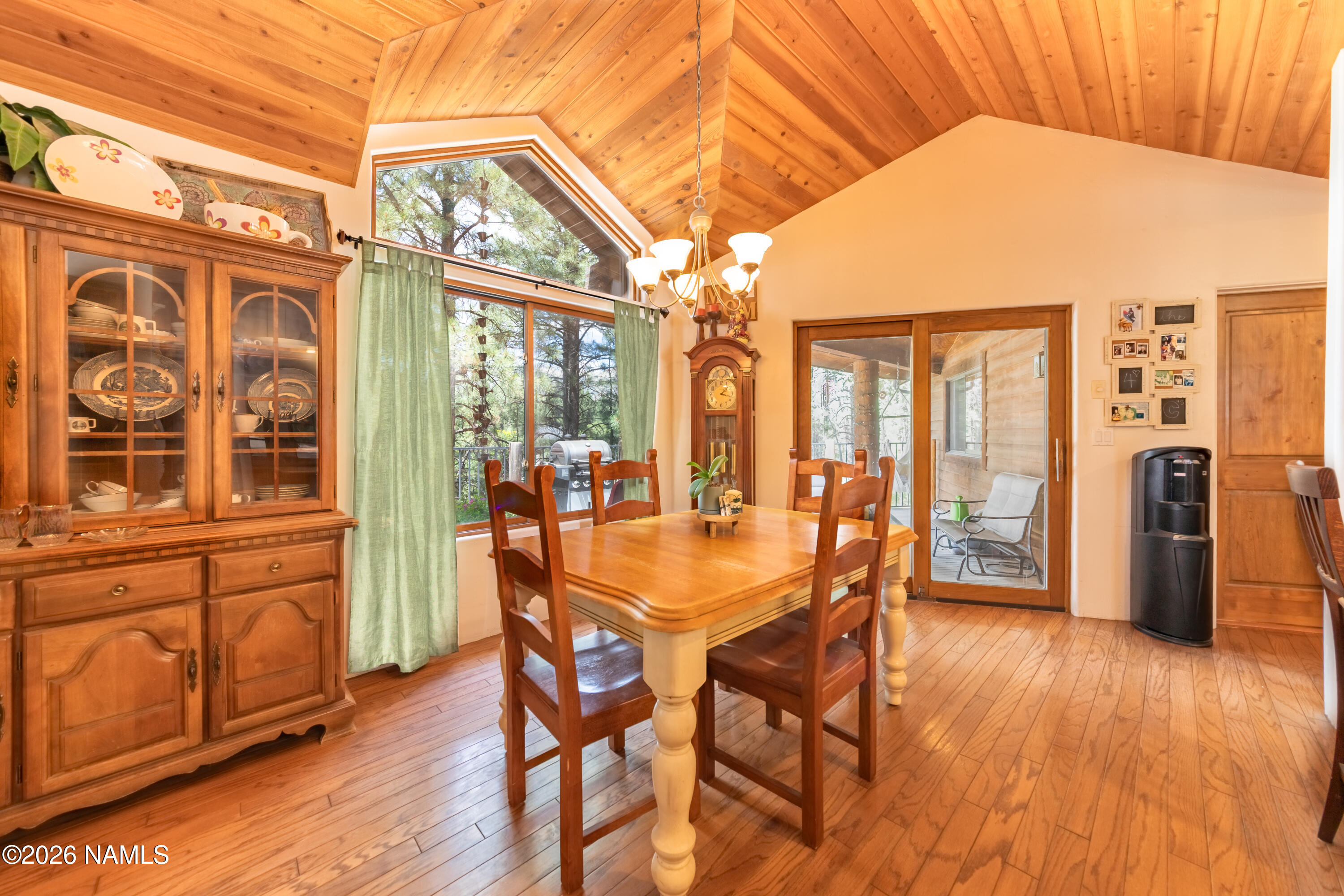 4338 E Rustic Knolls Lane