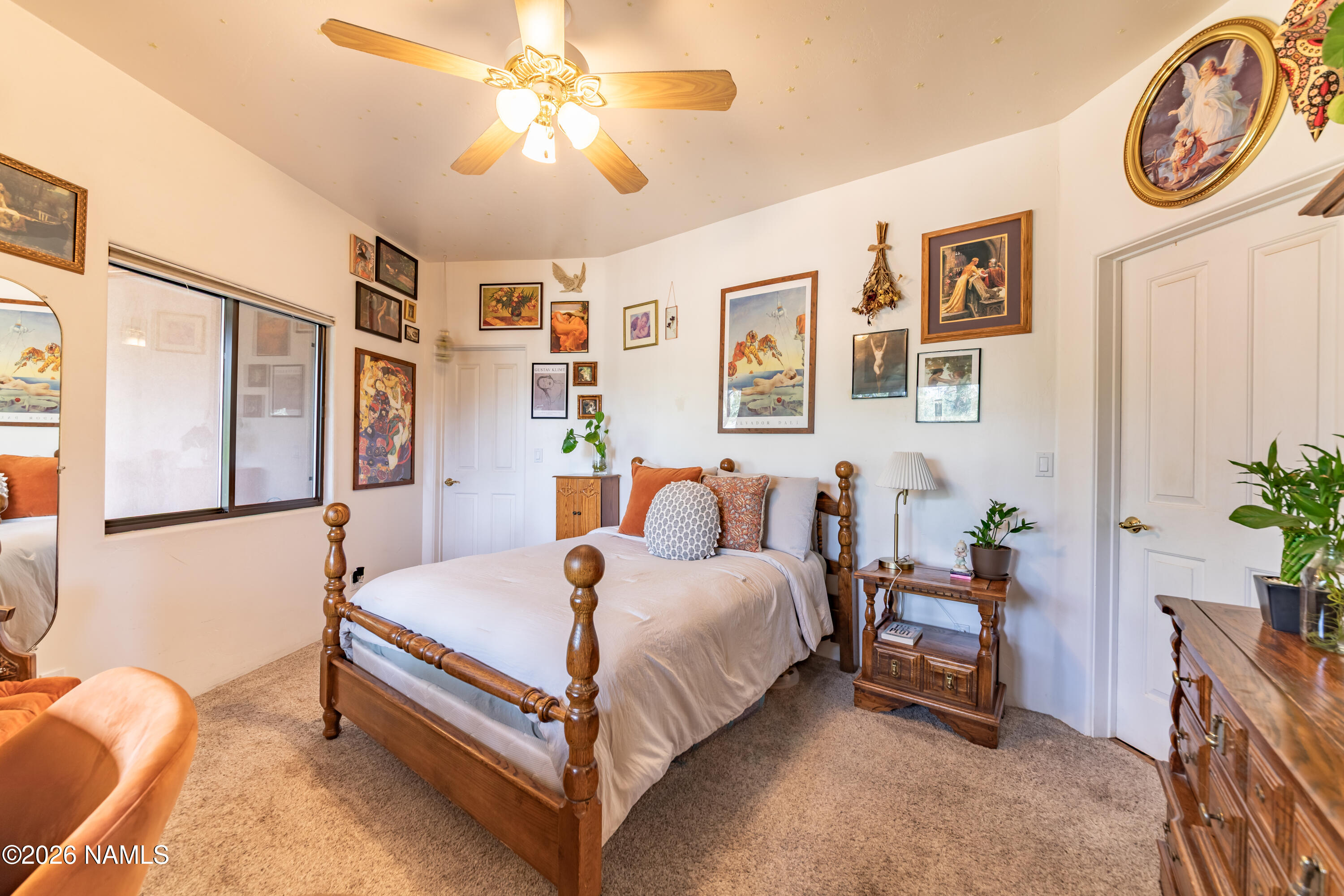4338 E Rustic Knolls Lane