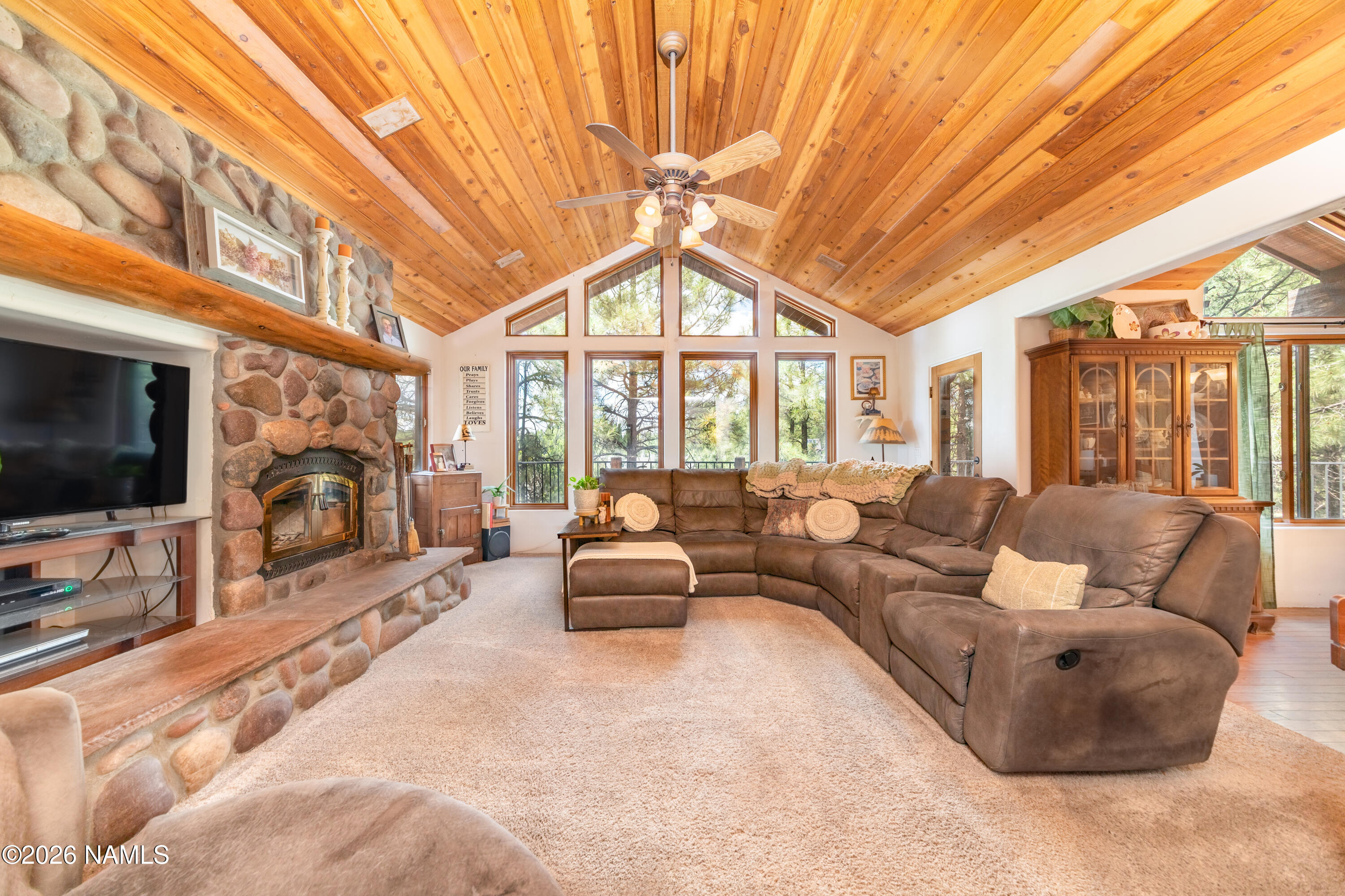 4338 E Rustic Knolls Lane