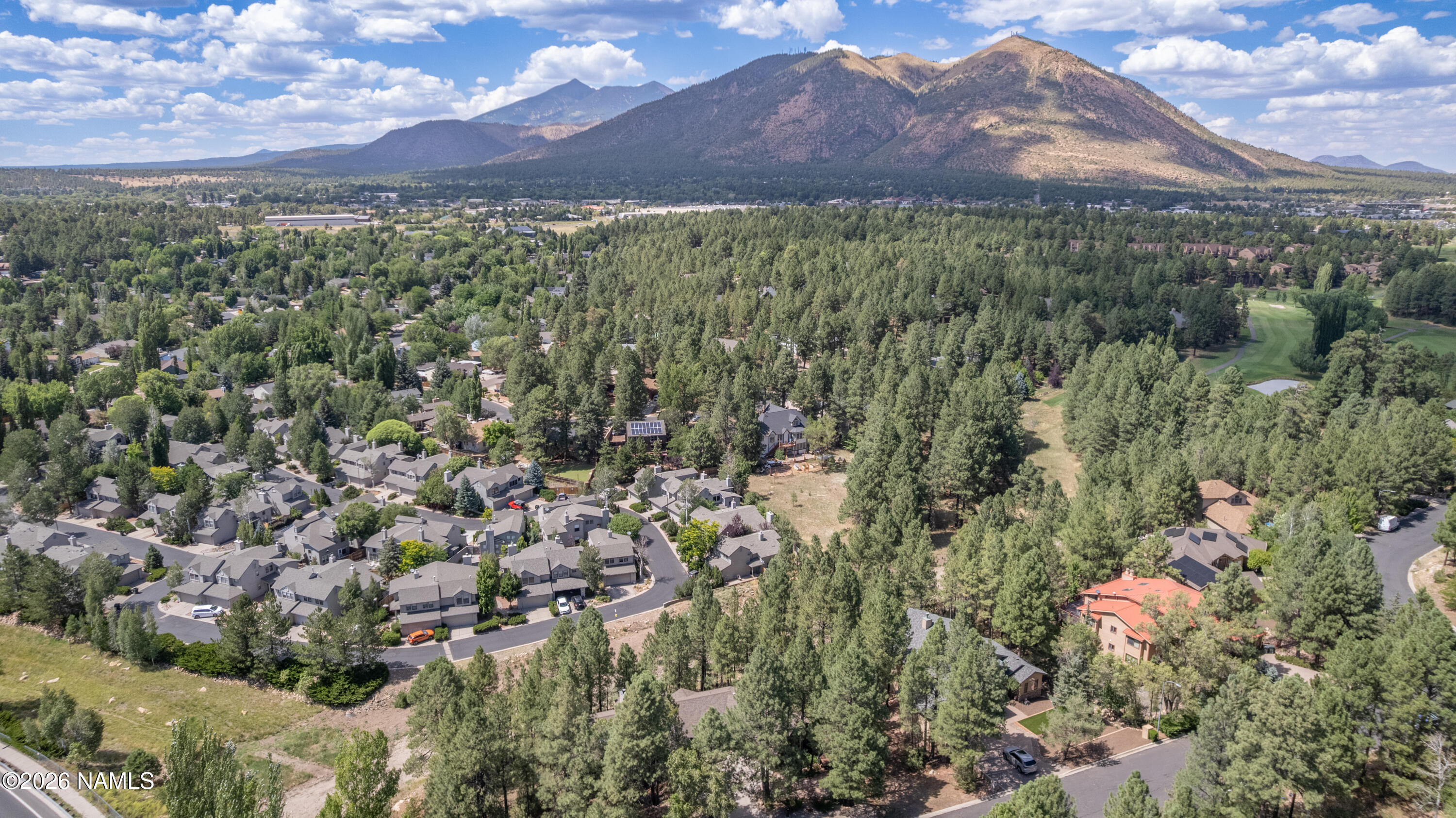4338 E Rustic Knolls Lane
