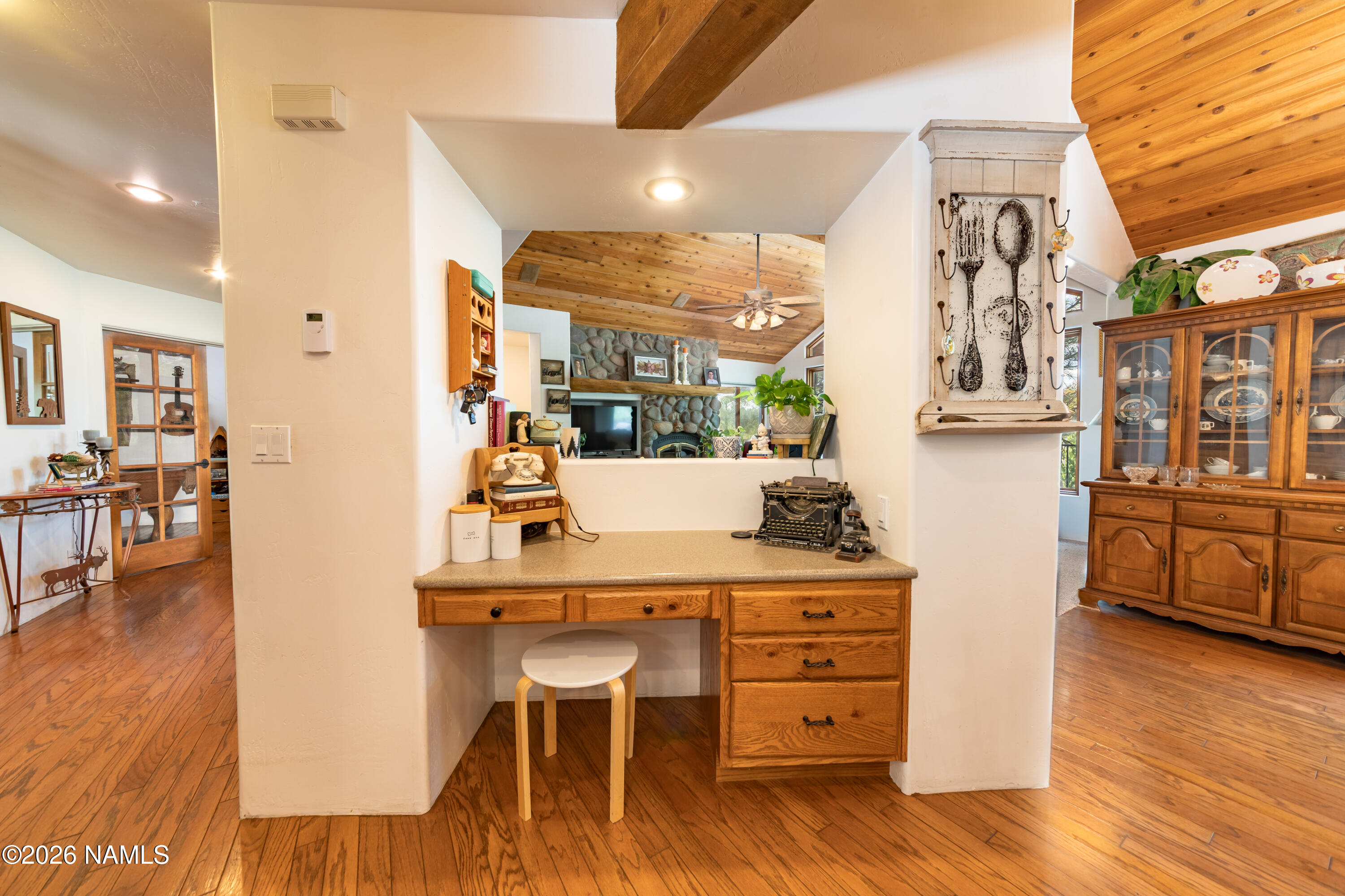 4338 E Rustic Knolls Lane