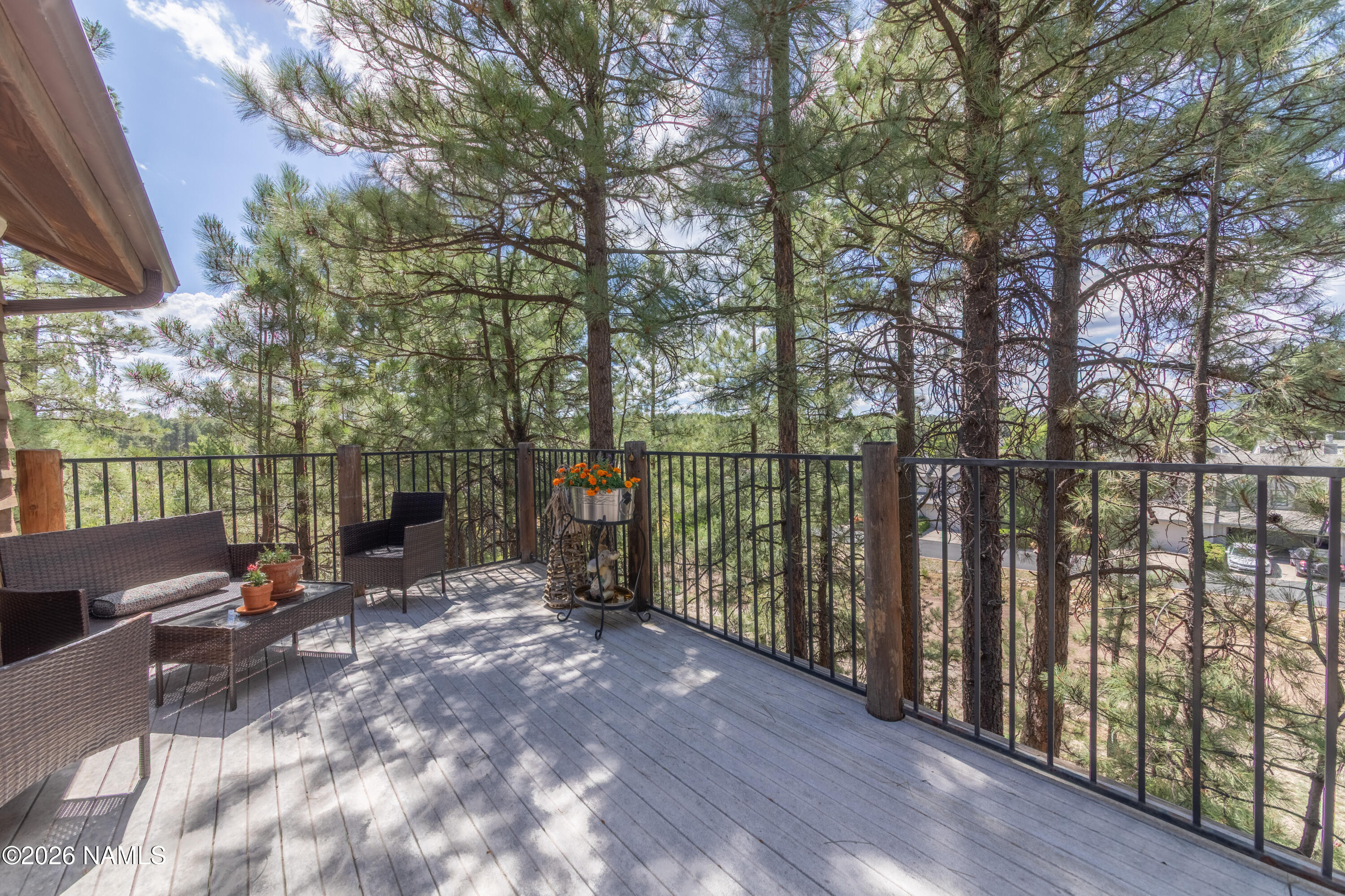 4338 E Rustic Knolls Lane