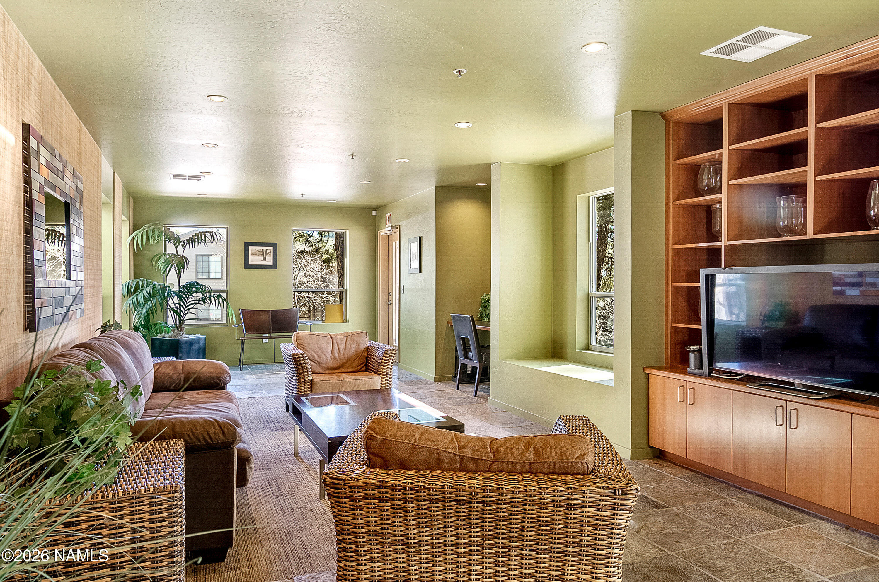 1385 W University Avenue B6-247