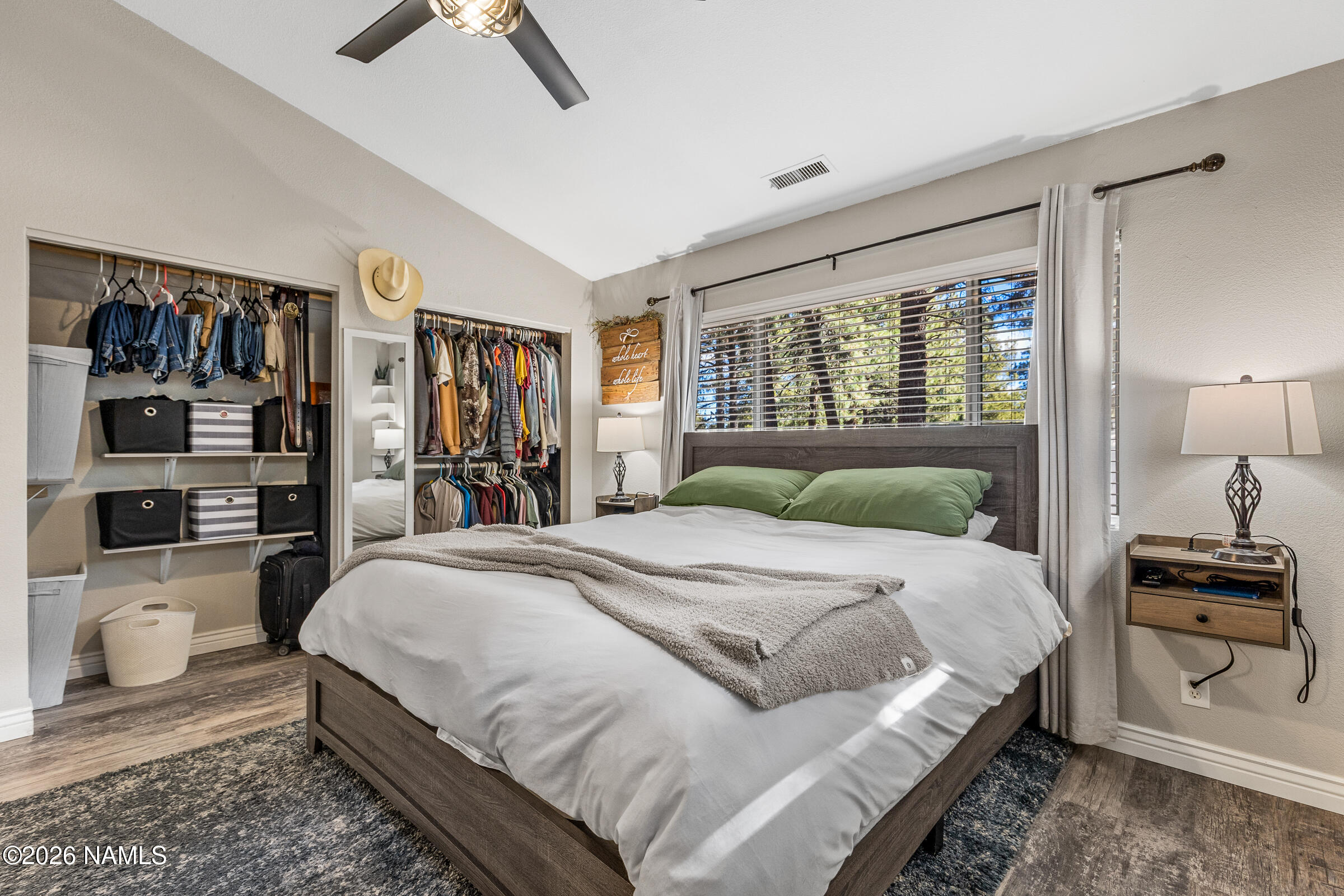 21 E Mohawk Drive