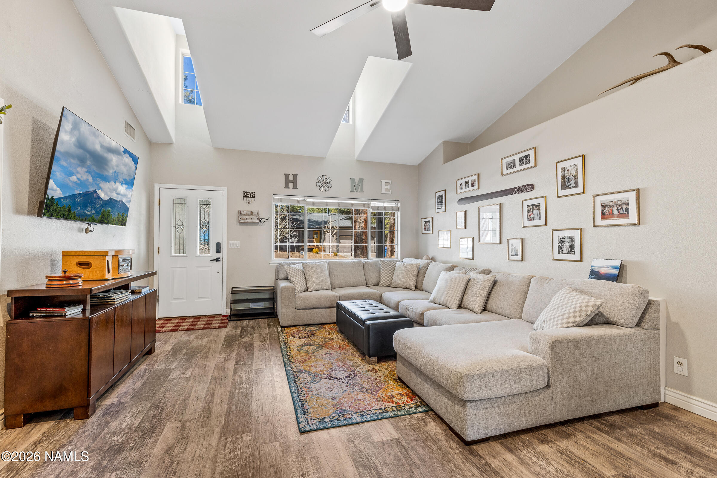 21 E Mohawk Drive