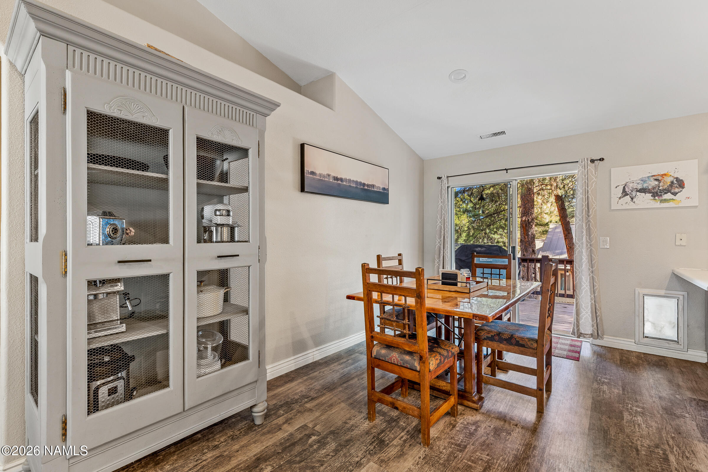21 E Mohawk Drive