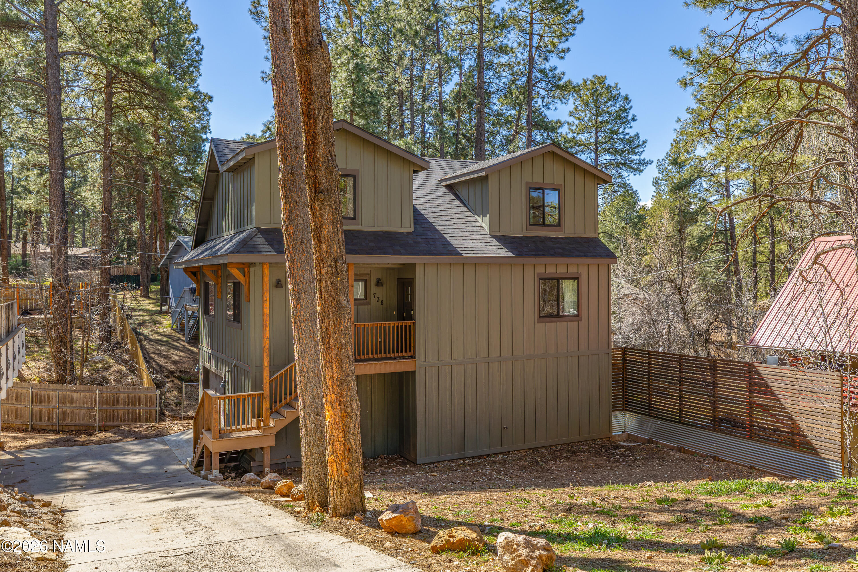 738 Comanche Street
