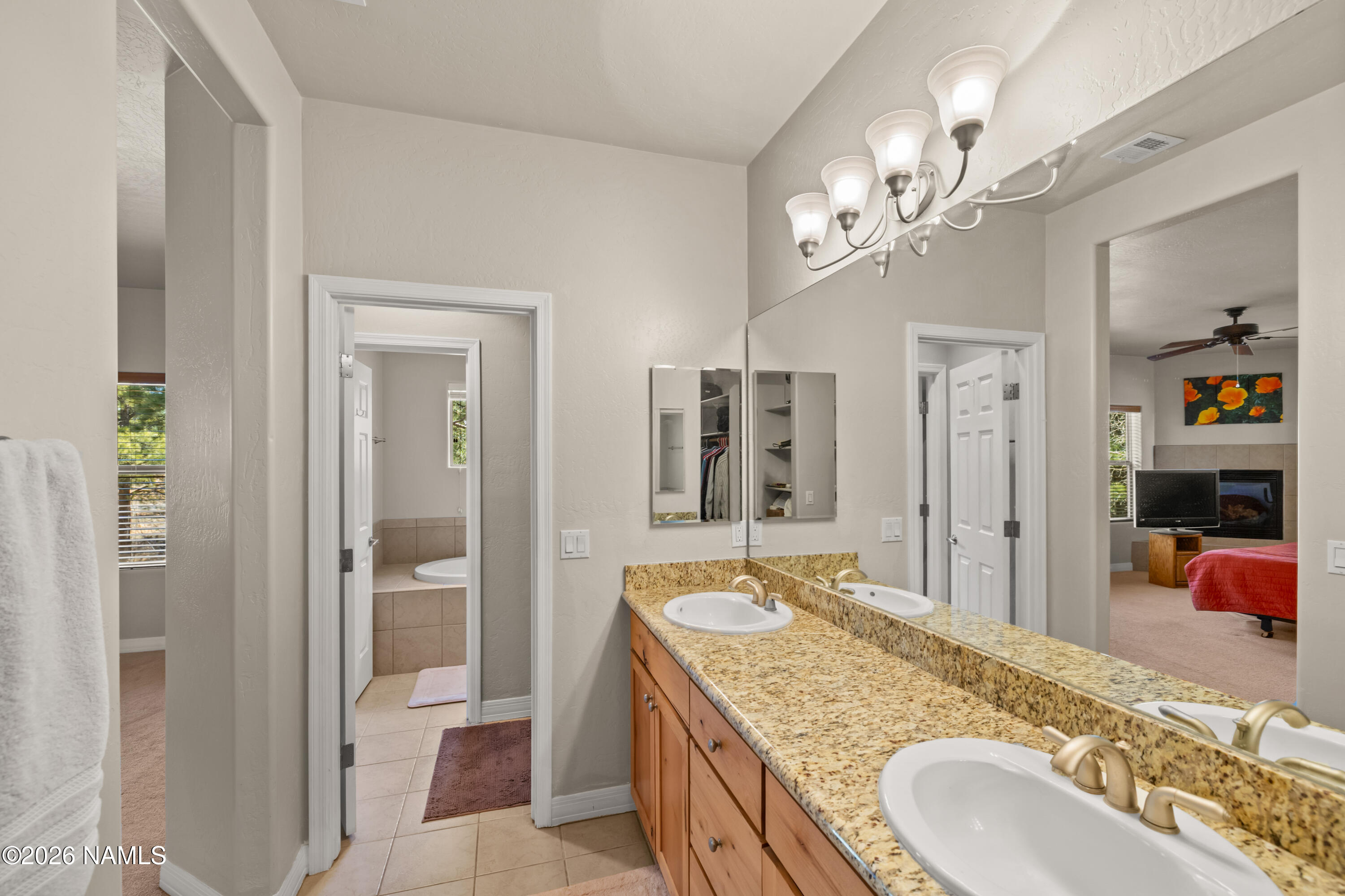 1152 N Flowing Springs Trail