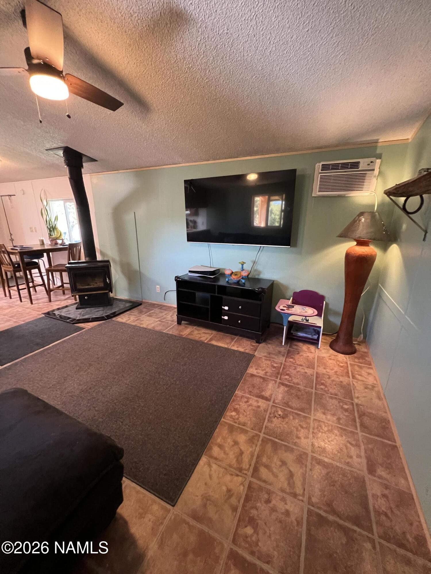 327 E Greenbriar Drive