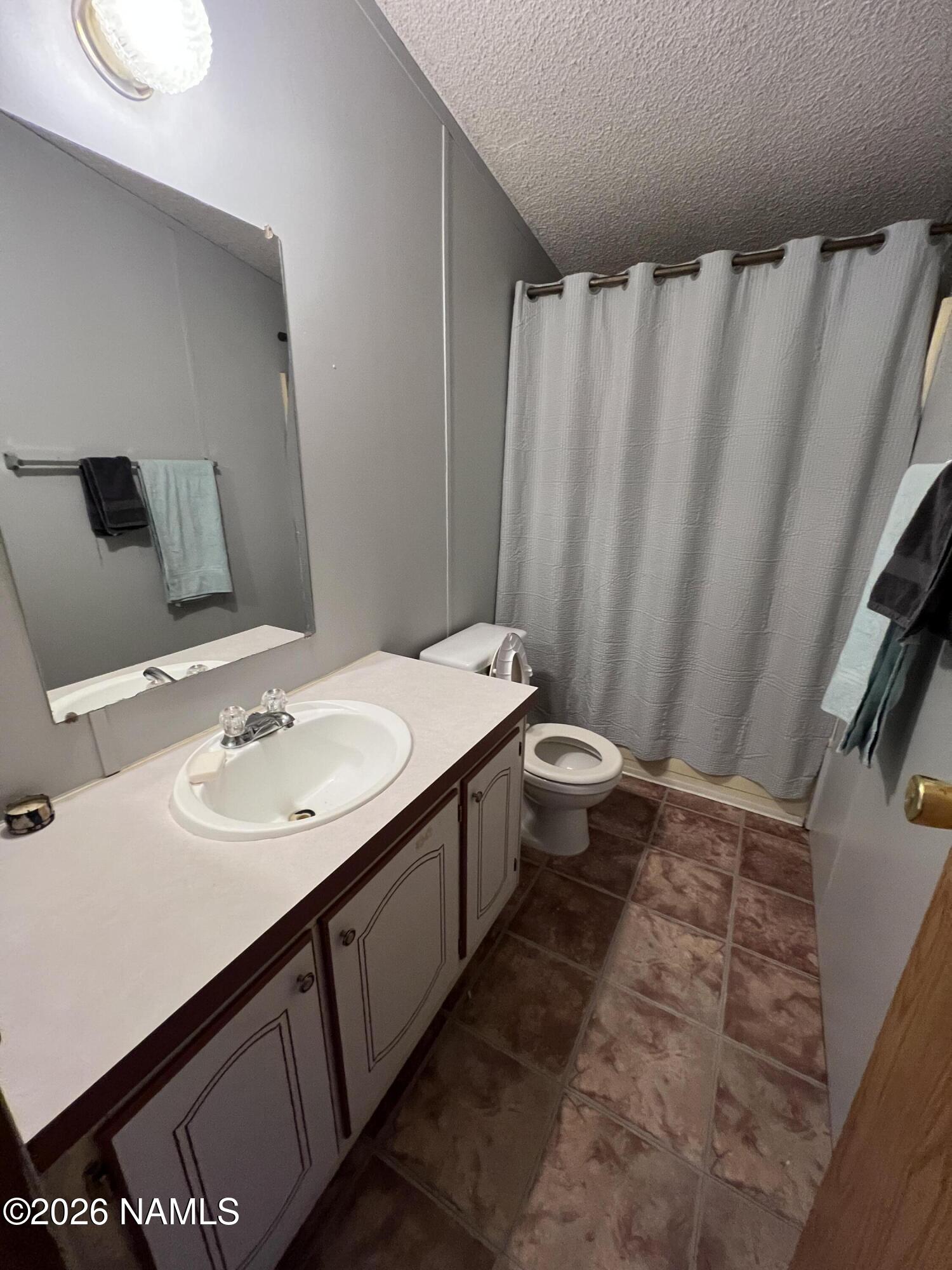 327 E Greenbriar Drive