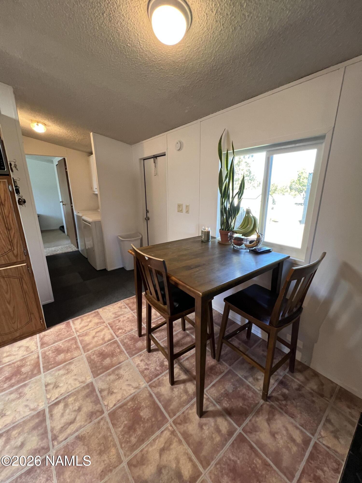 327 E Greenbriar Drive