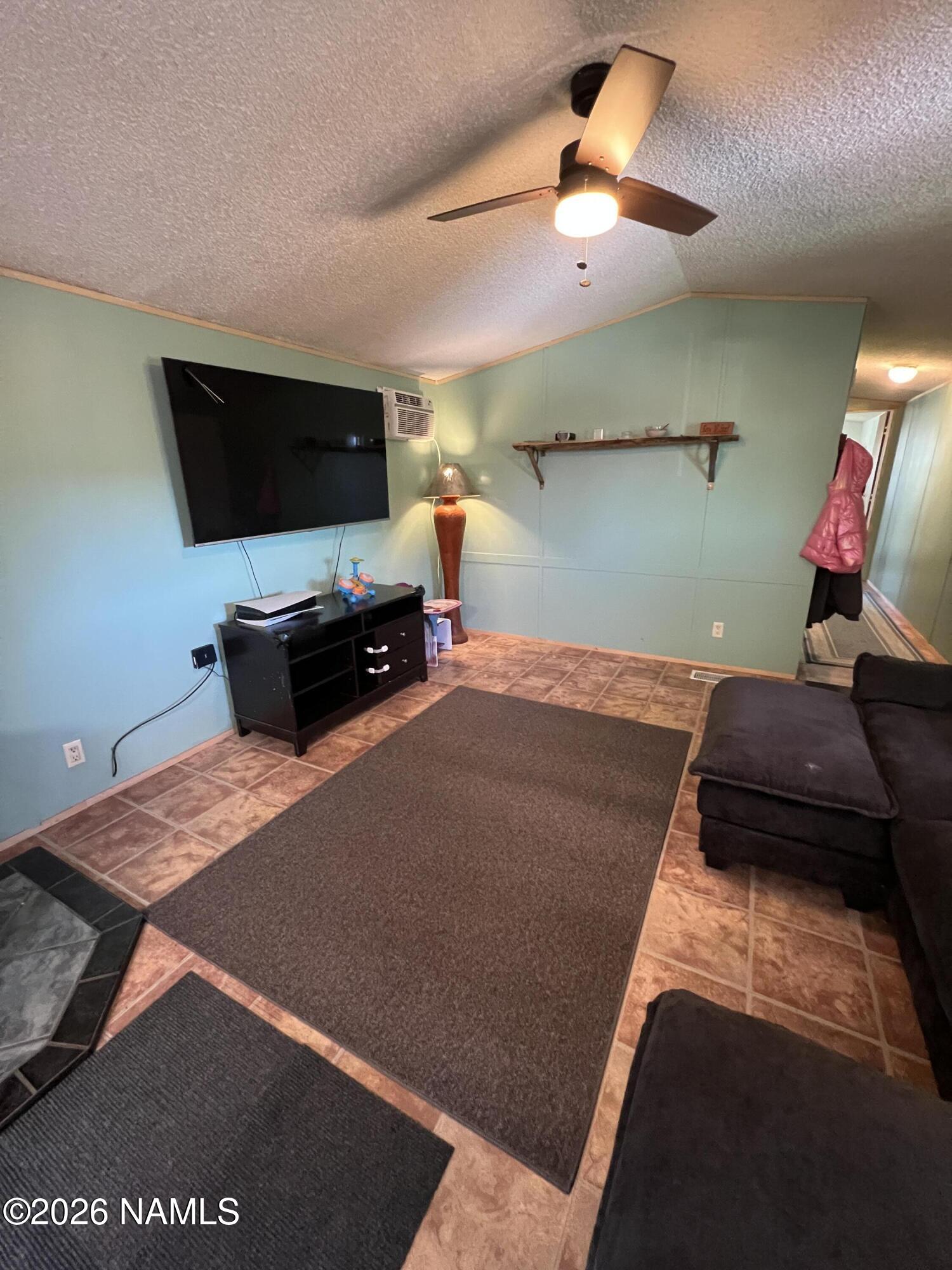 327 E Greenbriar Drive