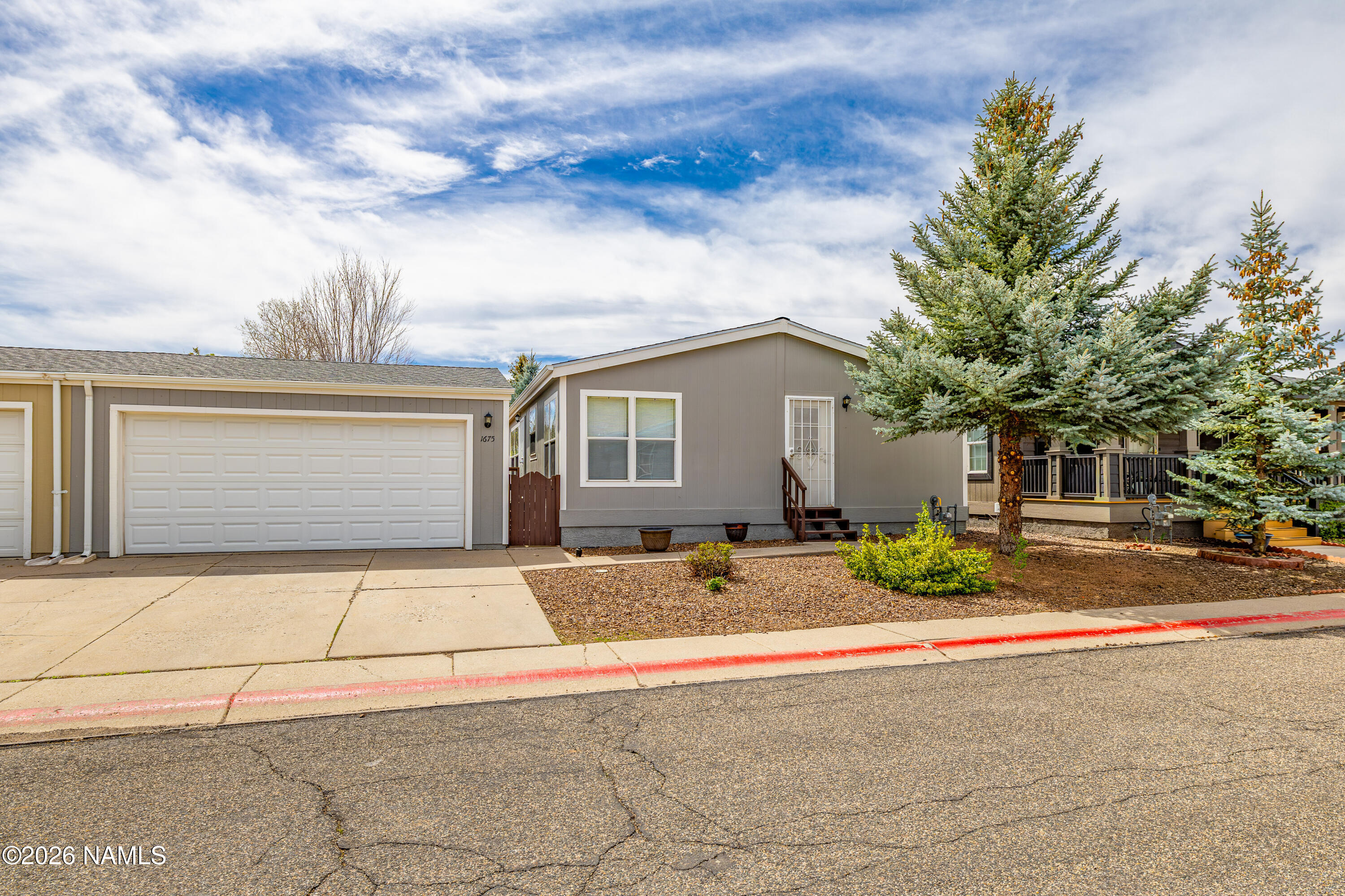 1675 W Sherrie Drive