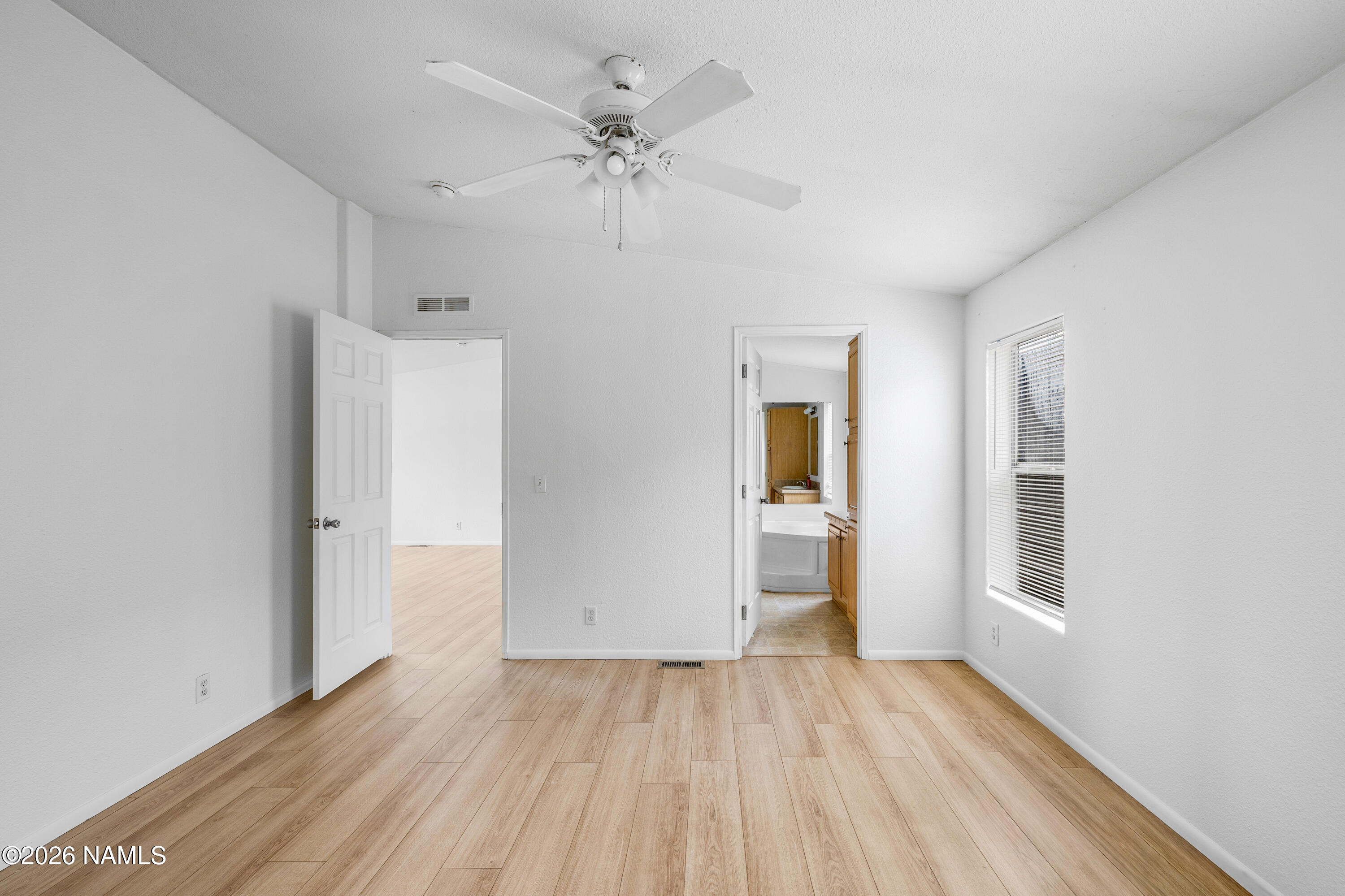 1675 W Sherrie Drive