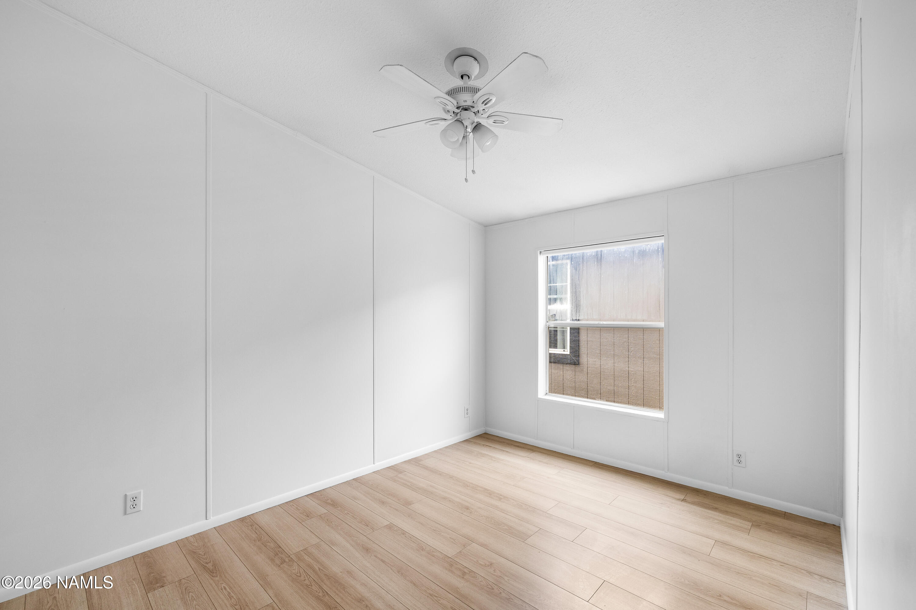 1675 W Sherrie Drive