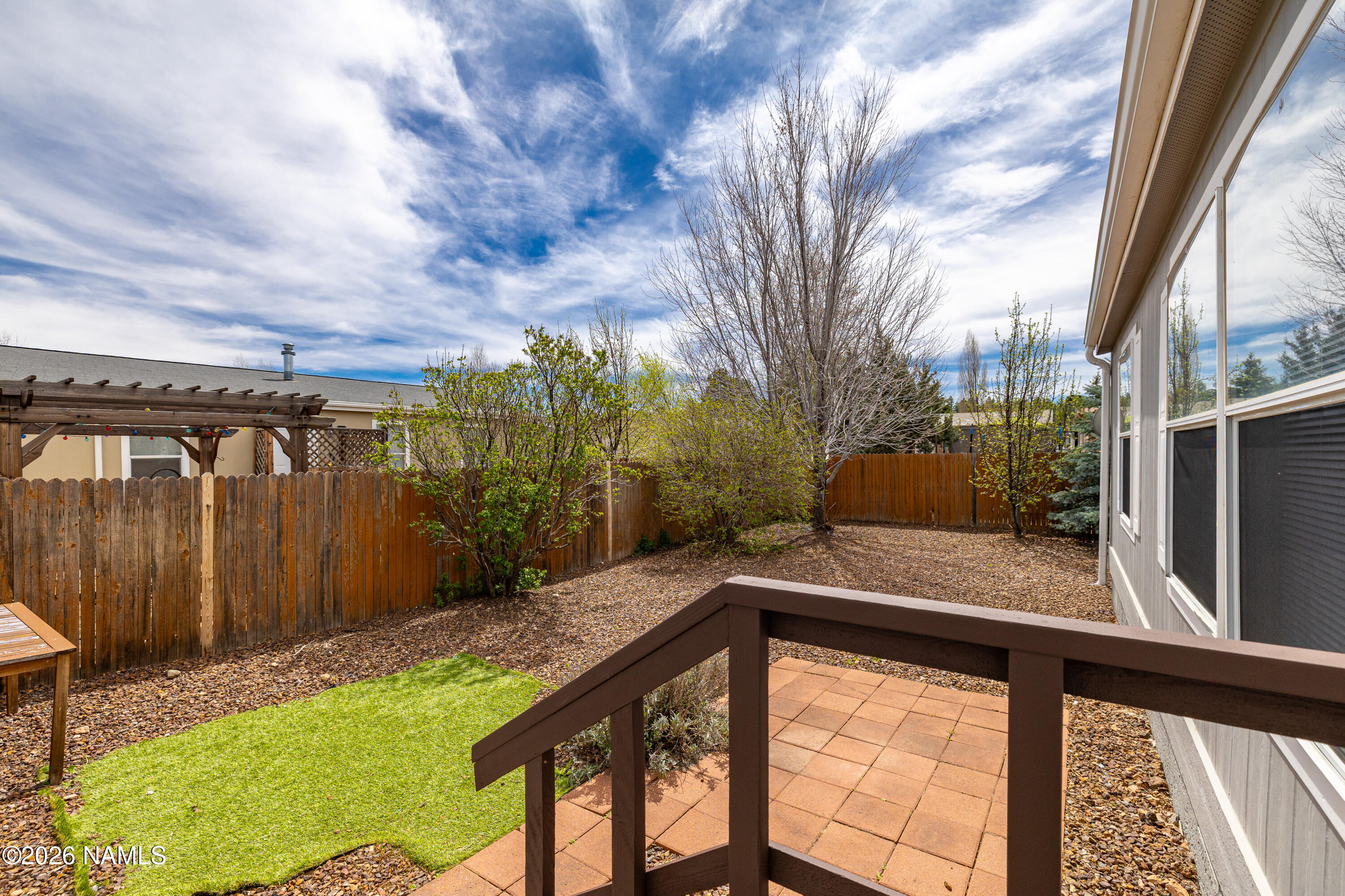 1675 W Sherrie Drive