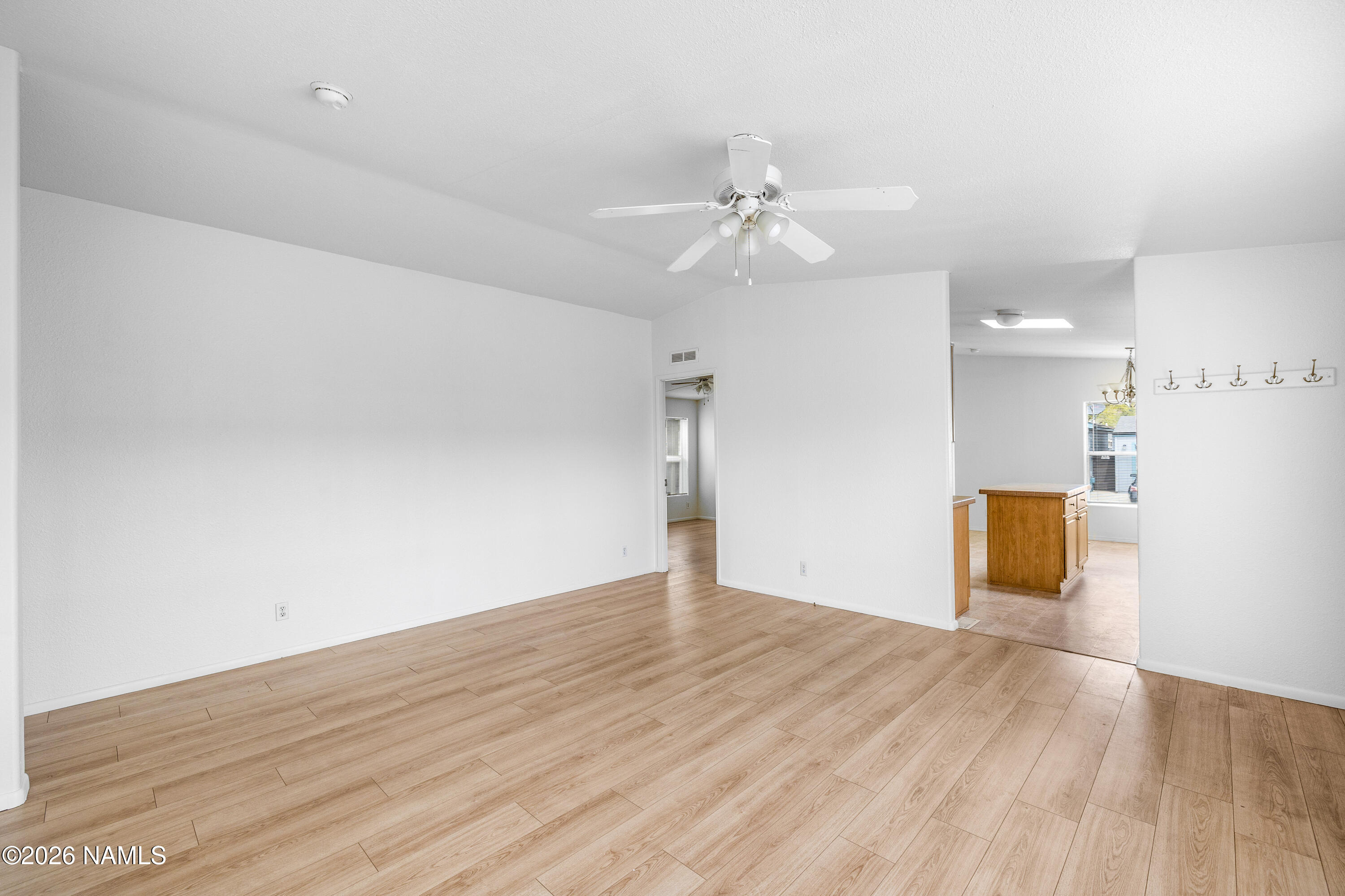 1675 W Sherrie Drive