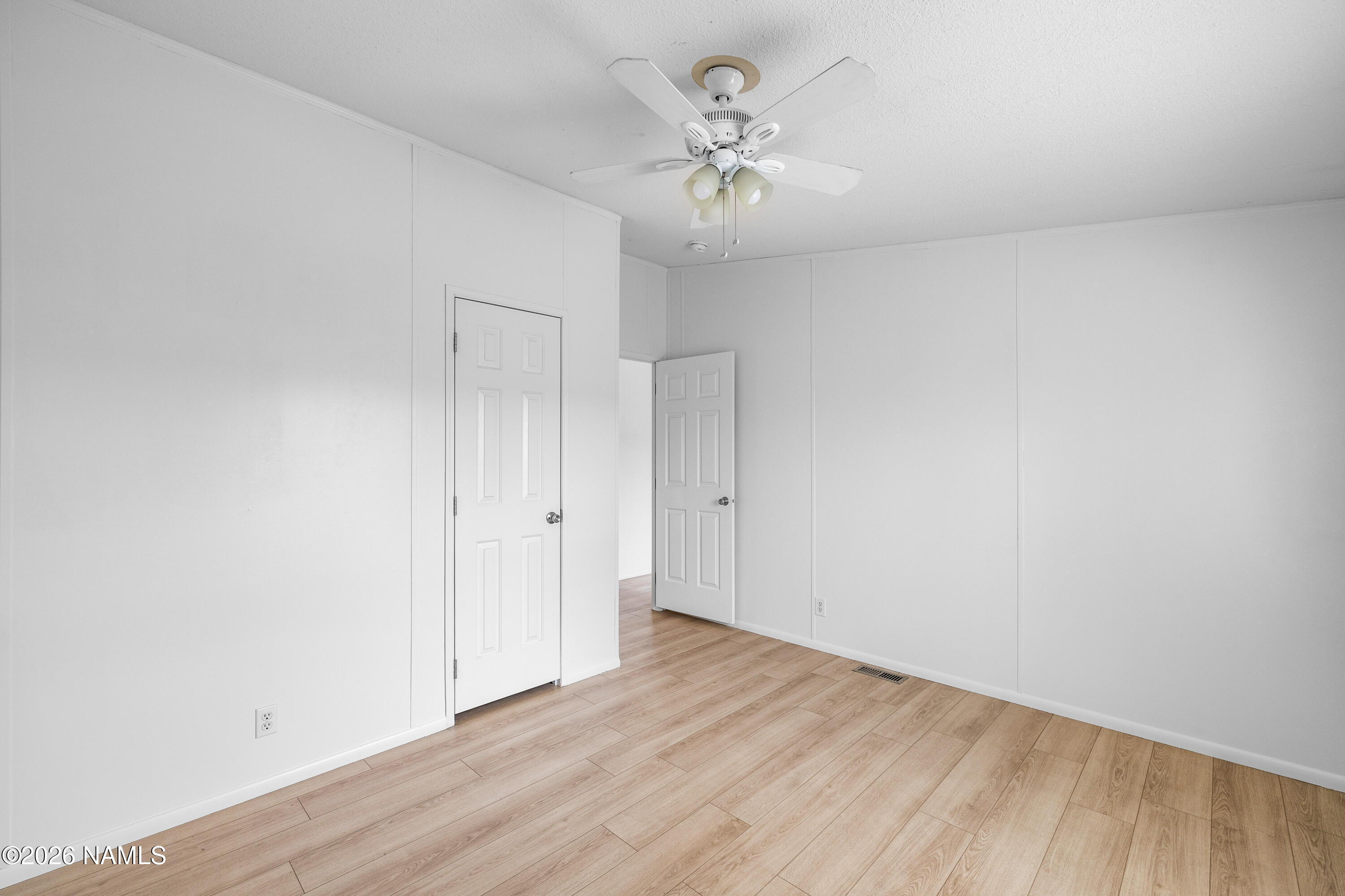 1675 W Sherrie Drive