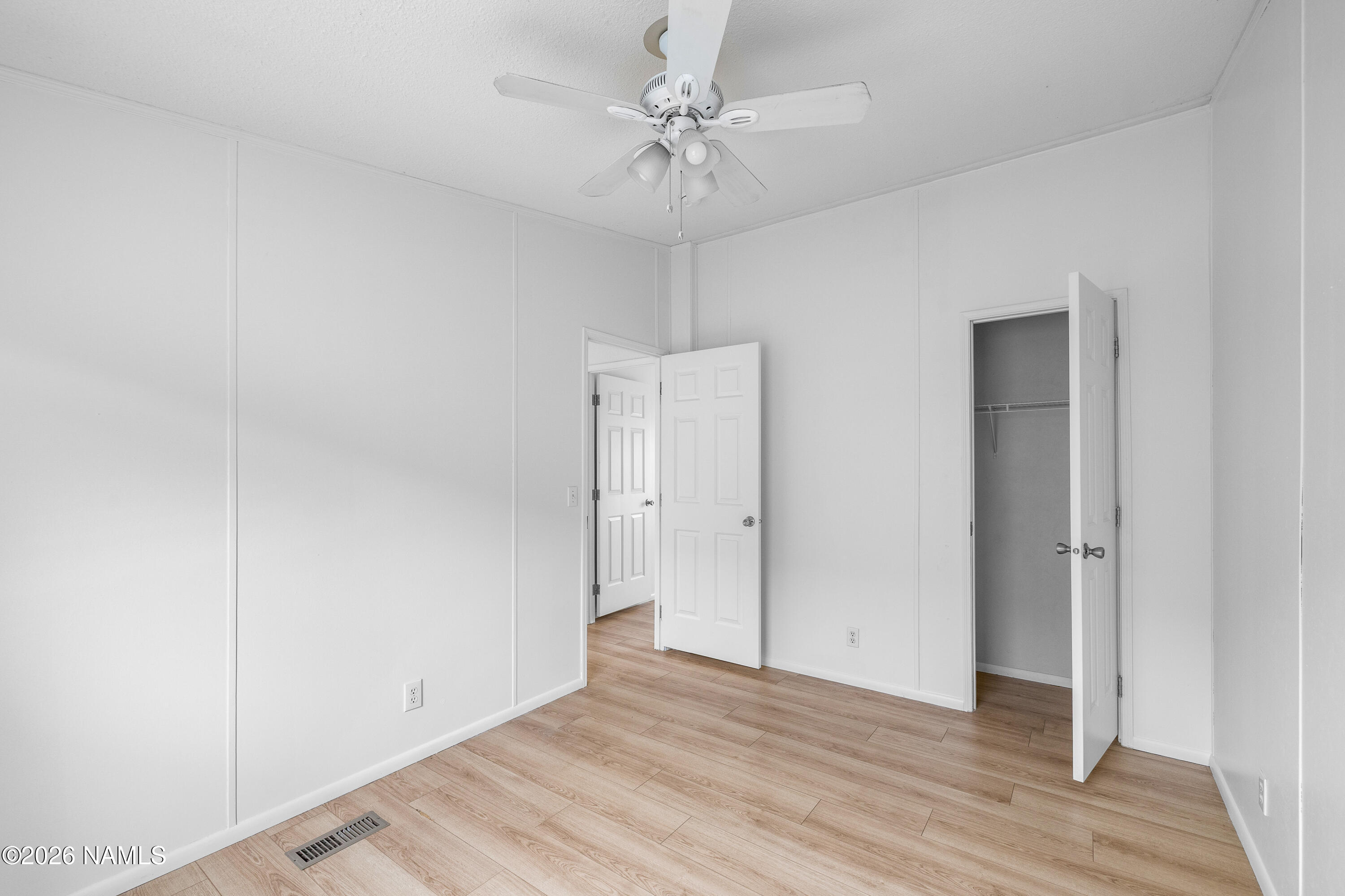 1675 W Sherrie Drive