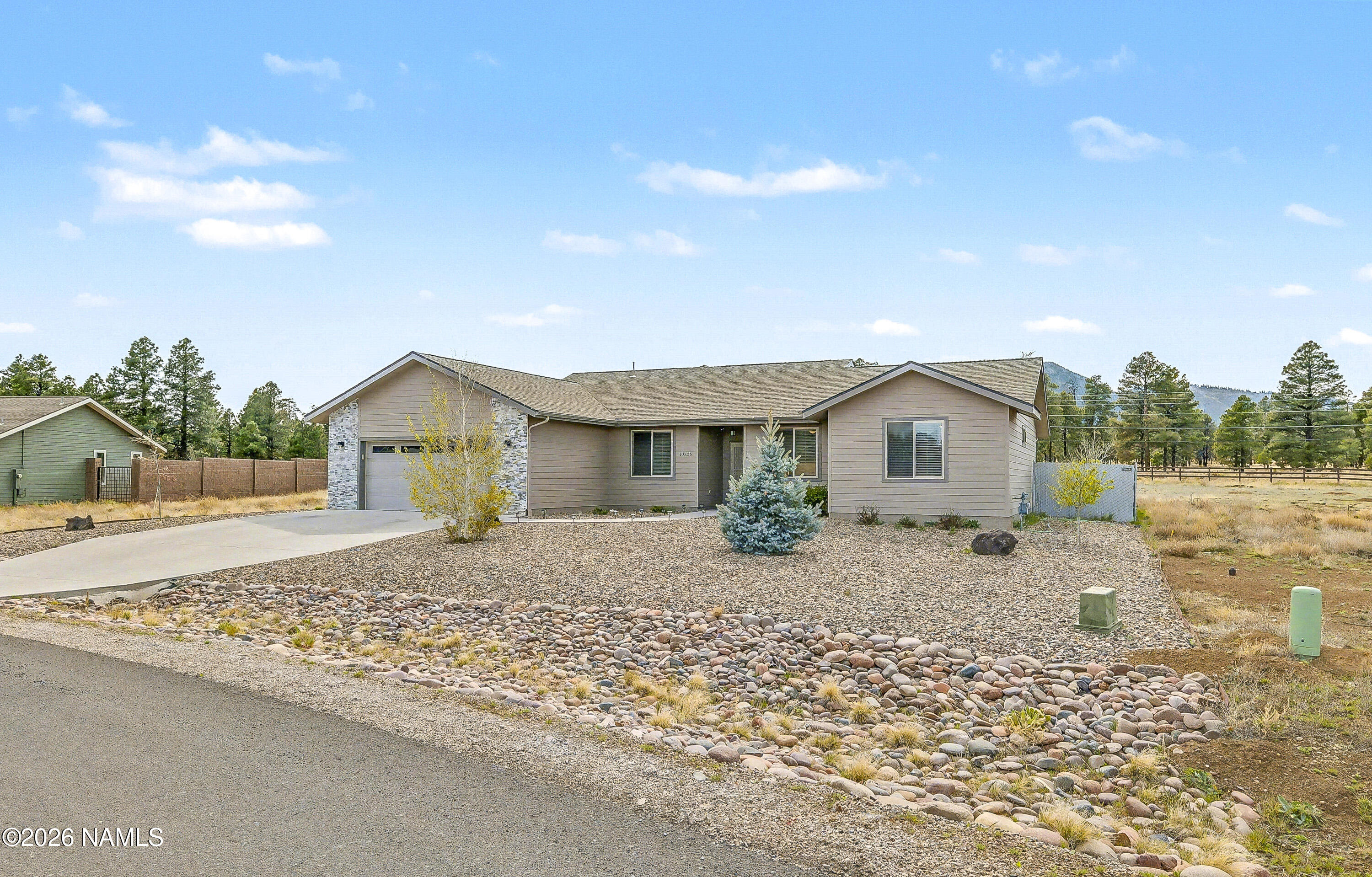 10226 Lundin Road