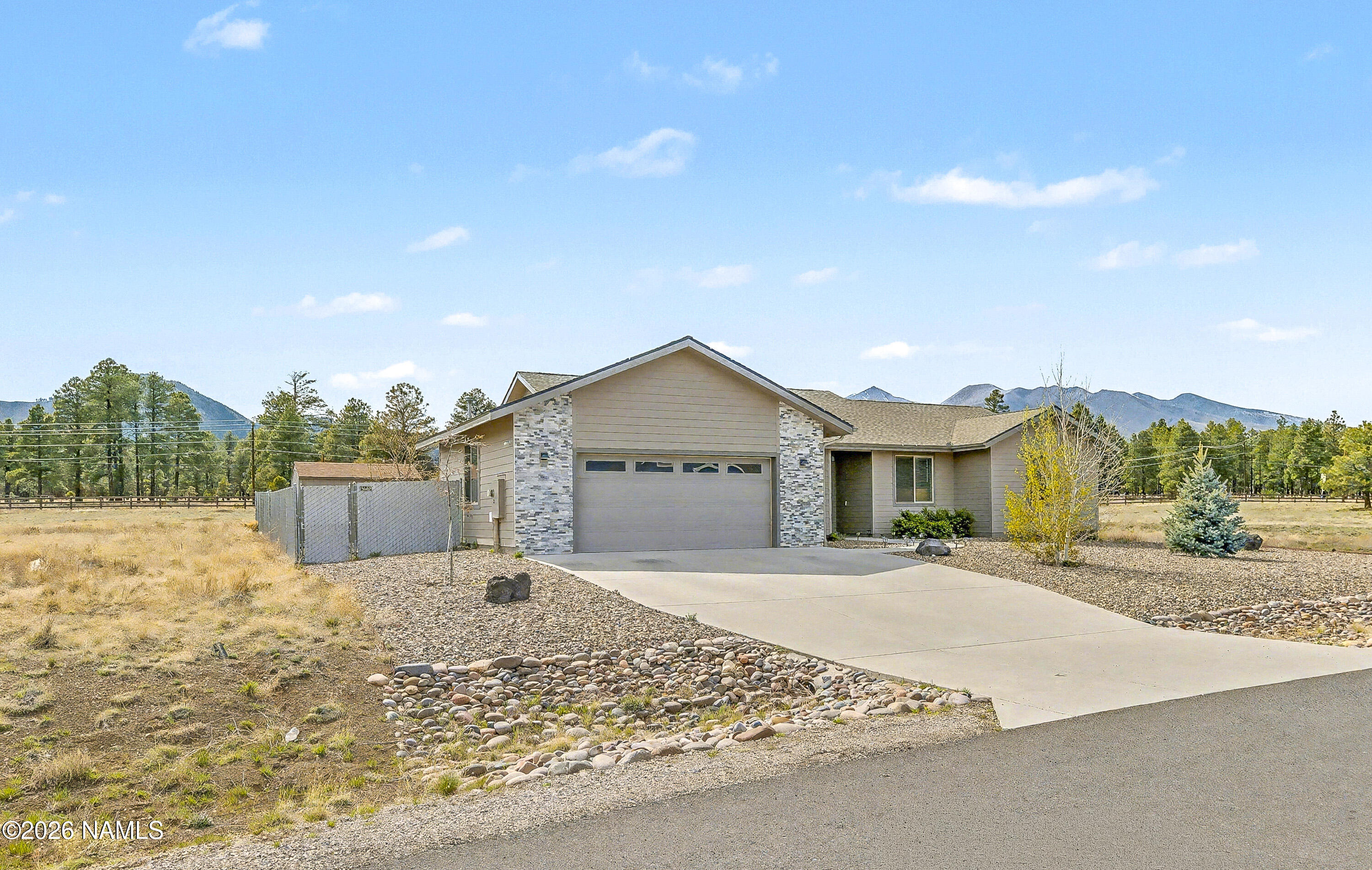 10226 Lundin Road