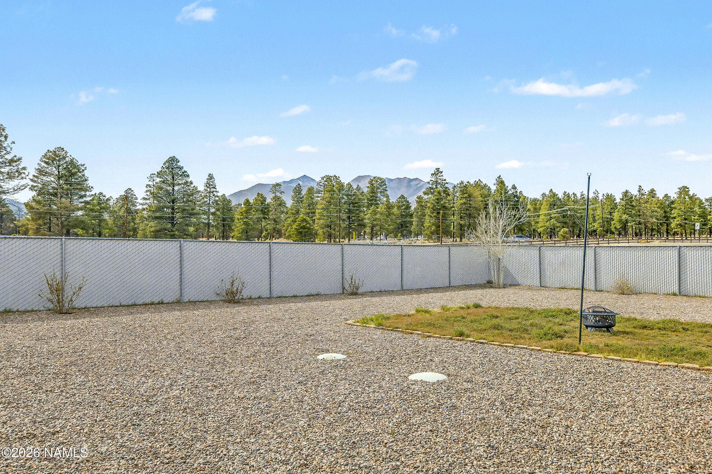 10226 Lundin Road