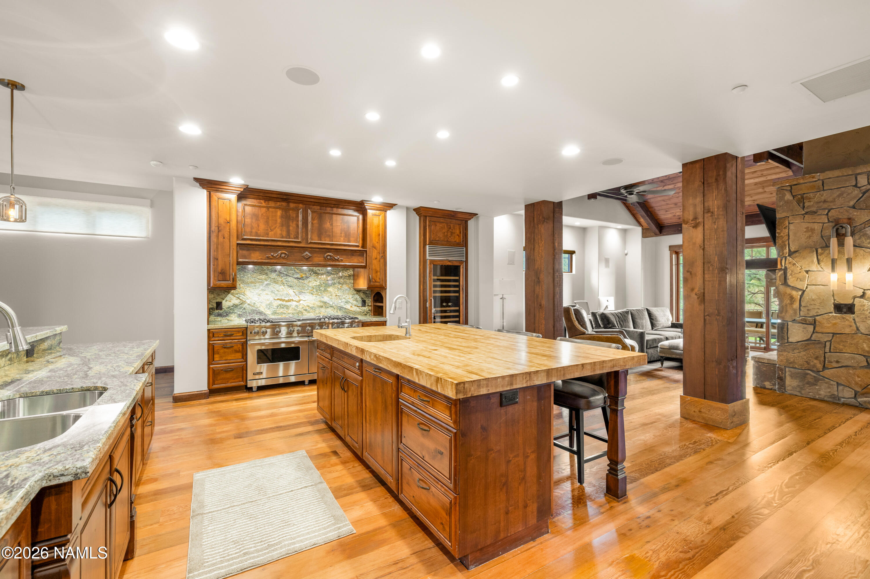 2398 E Del Rae Drive