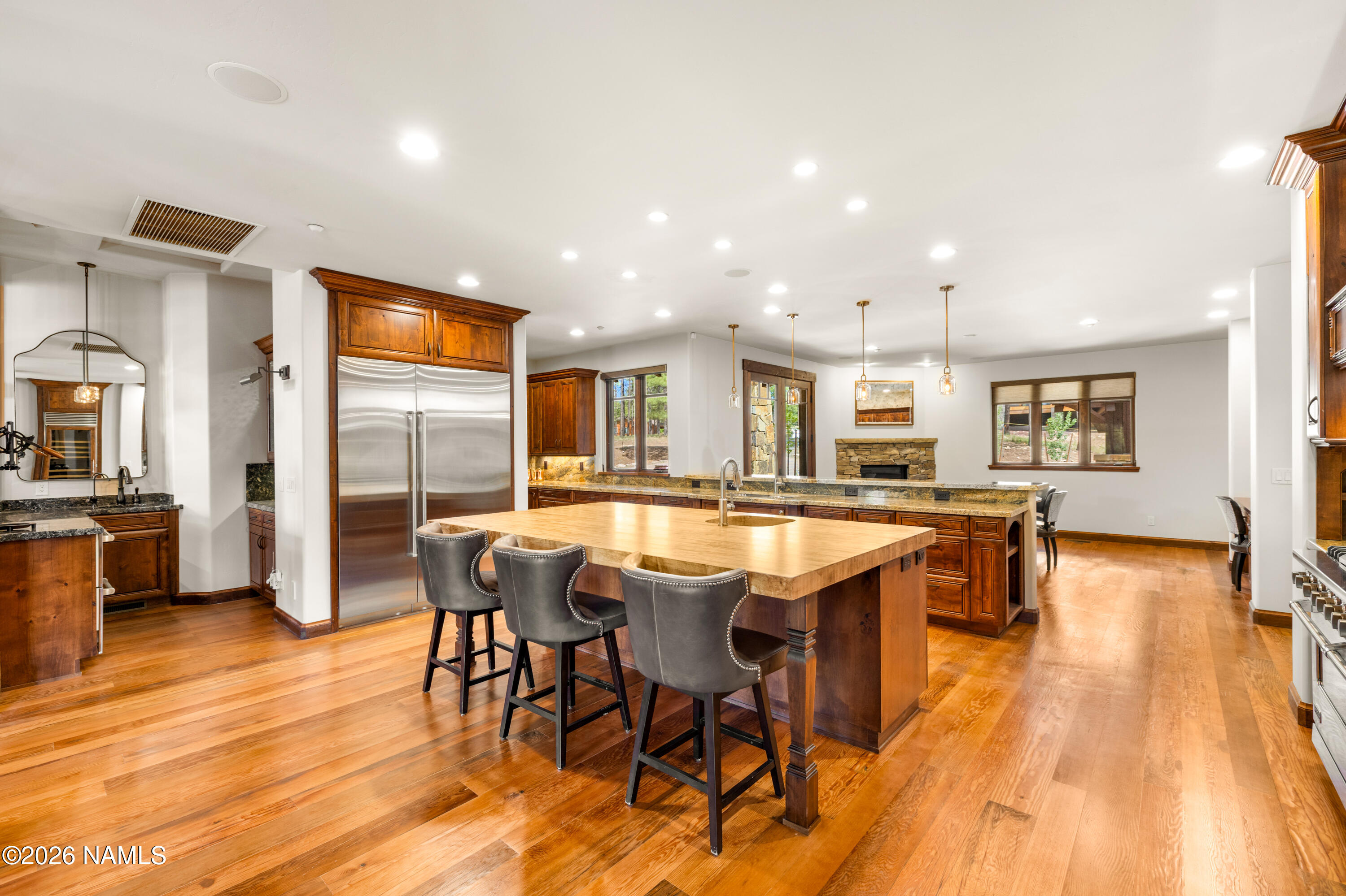 2398 E Del Rae Drive