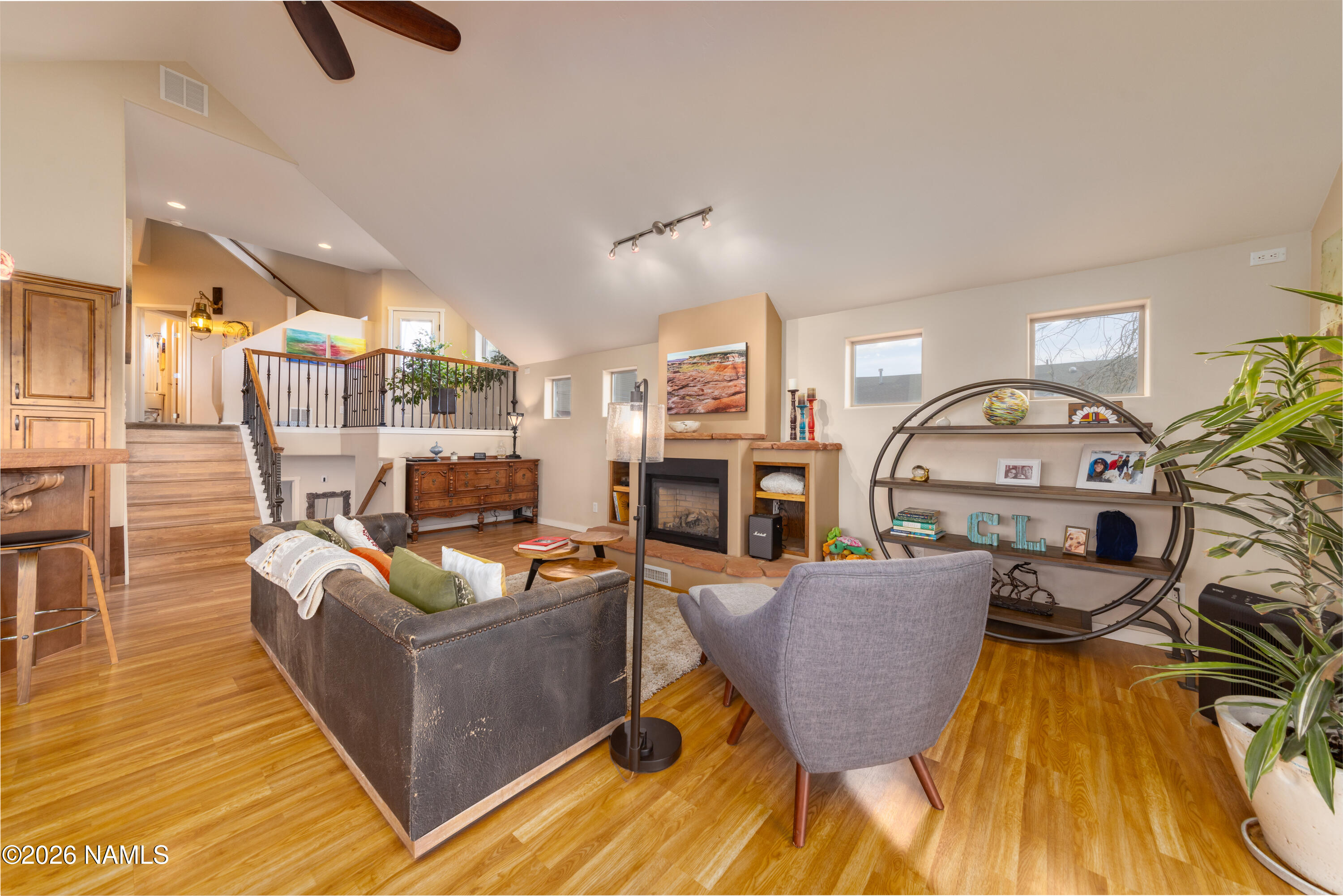 465 E Franklin Avenue