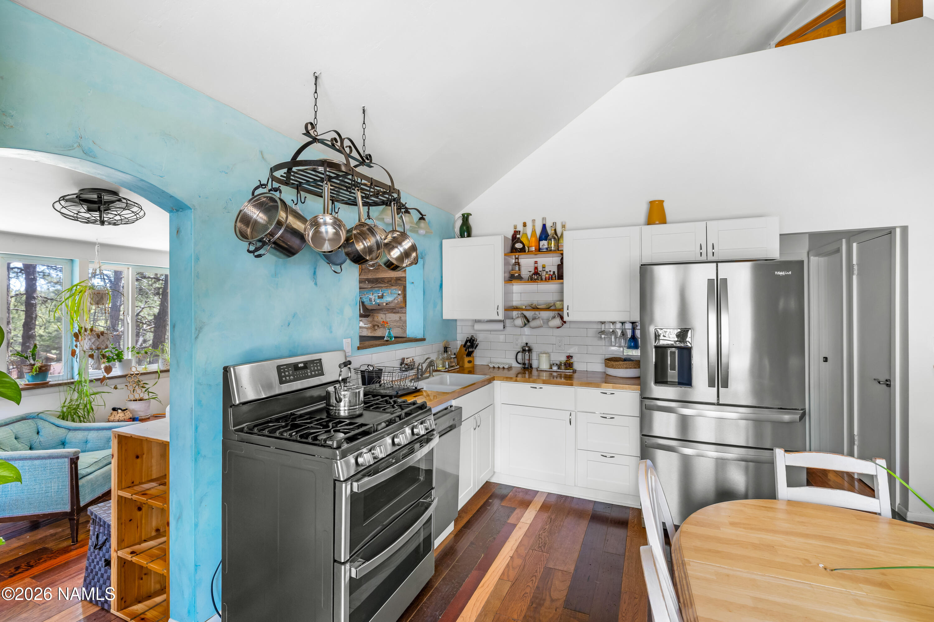 4511 Canyon Loop