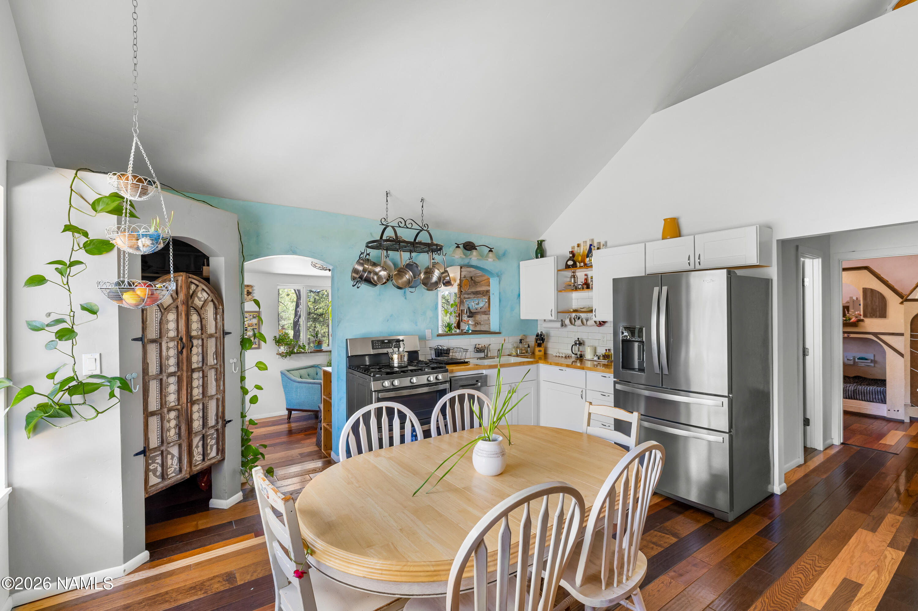 4511 Canyon Loop