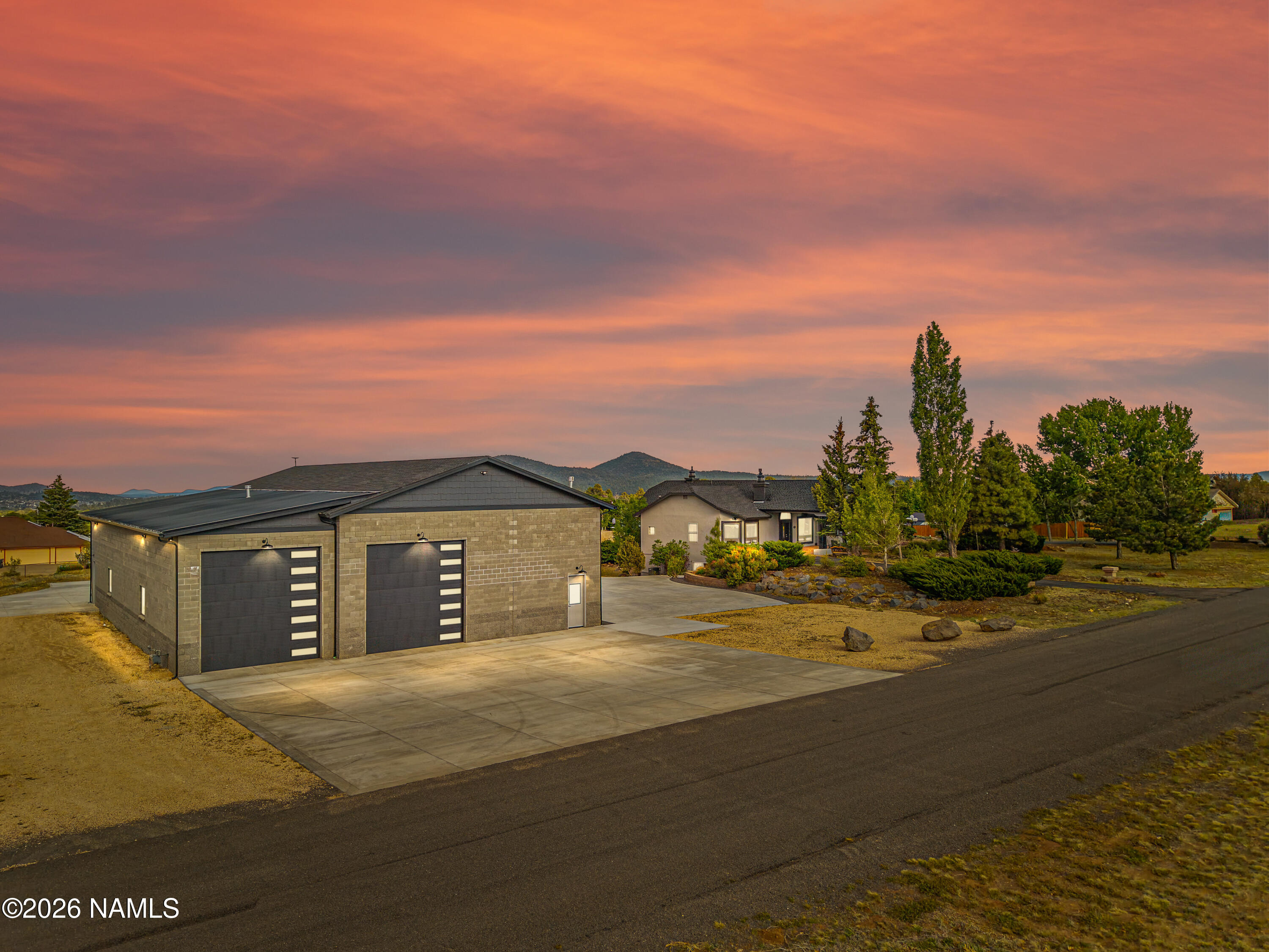 8205 N Reata Road