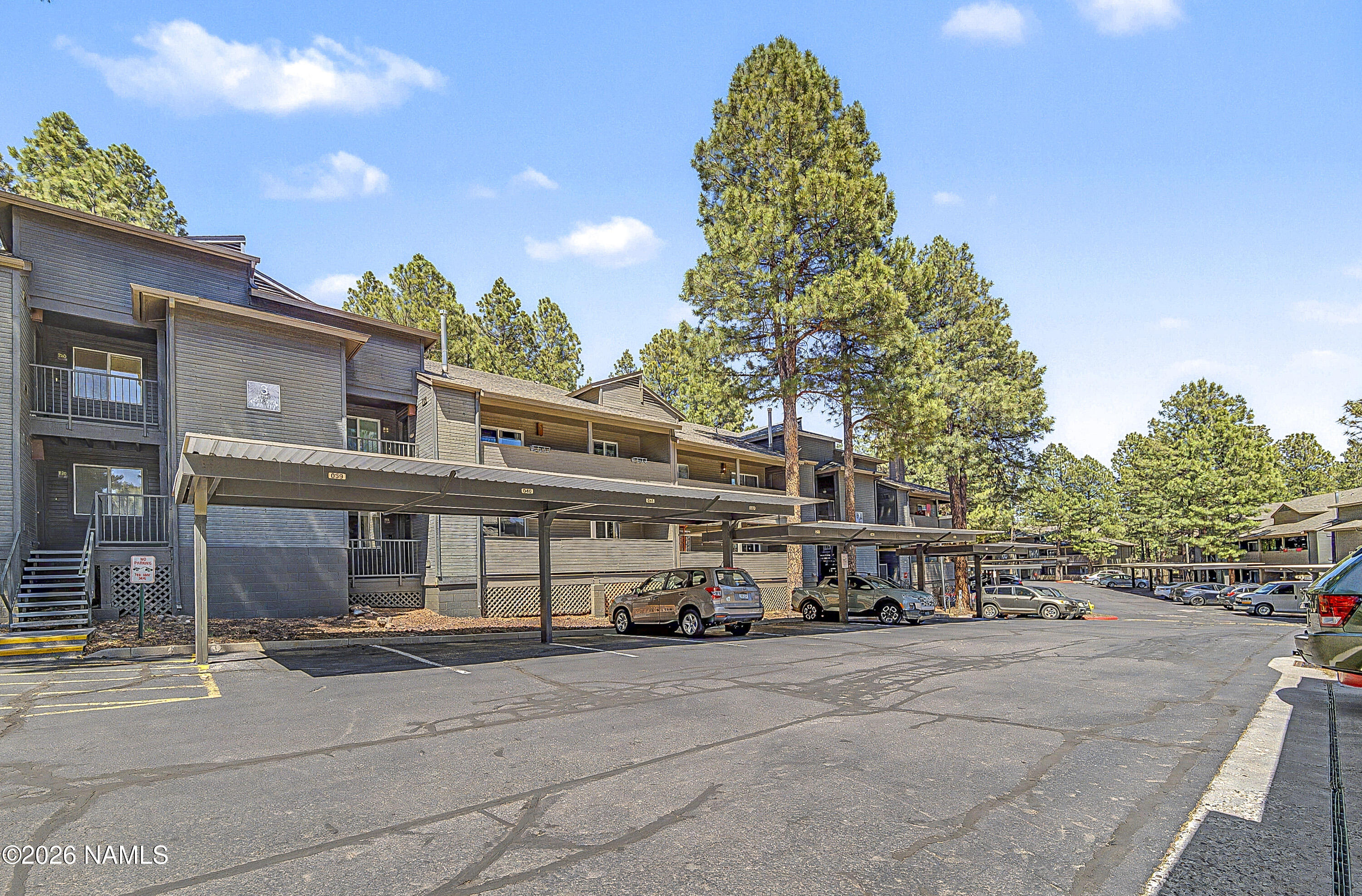1385 W University Avenue 3-119