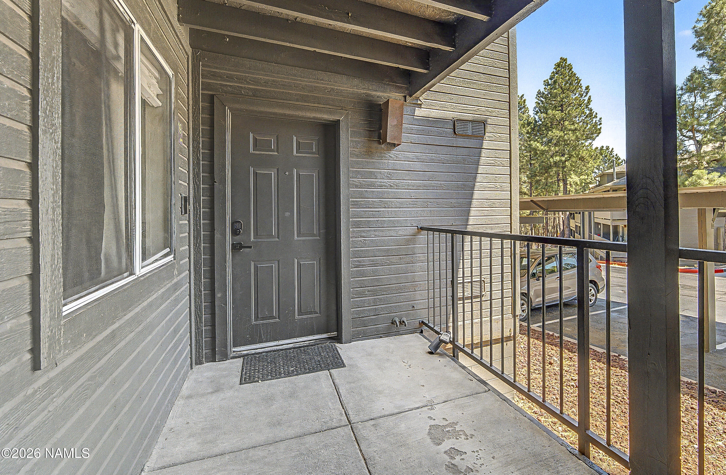 1385 W University Avenue 3-119