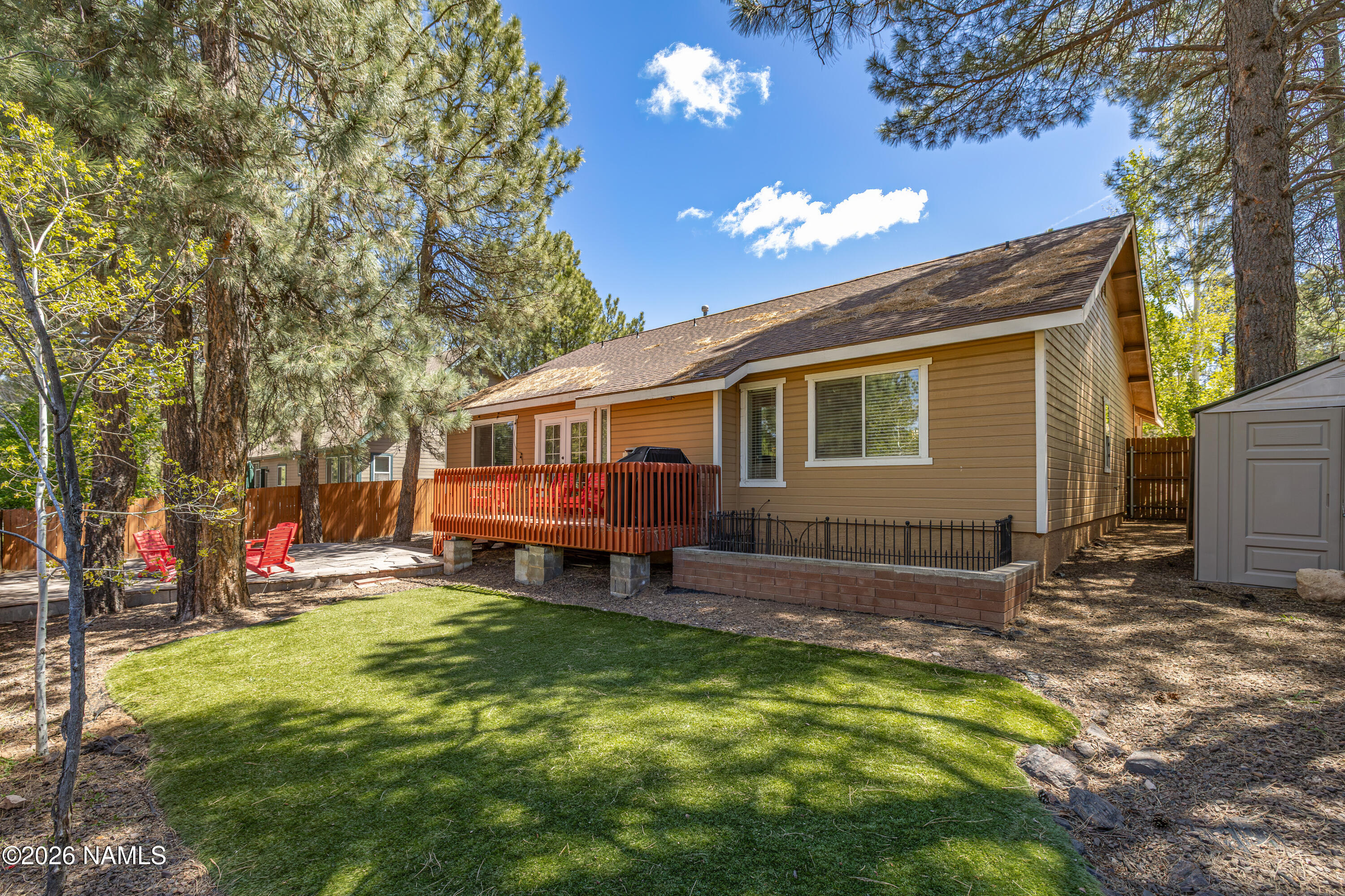 954 W Lil Ben Trail