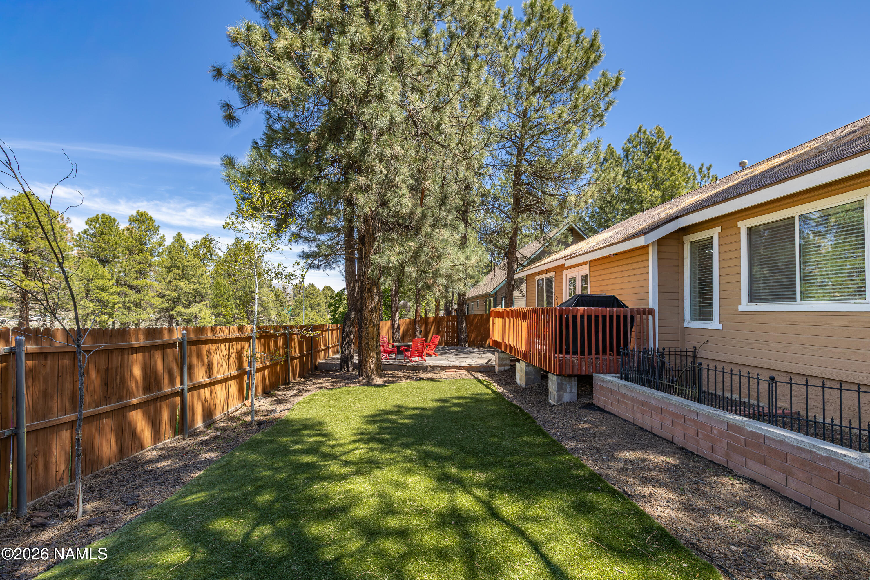 954 W Lil Ben Trail