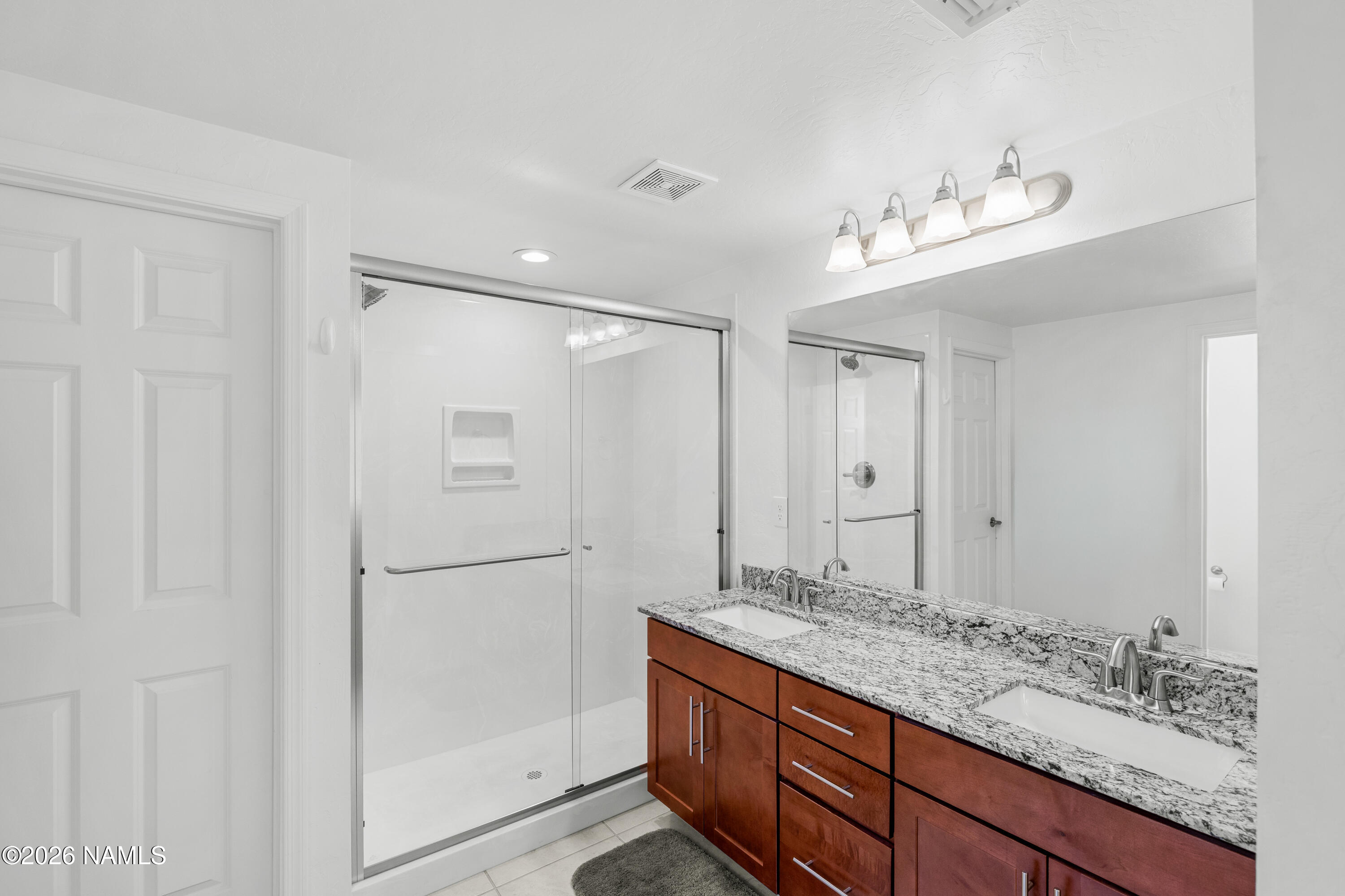 4977 E Retreat Circle