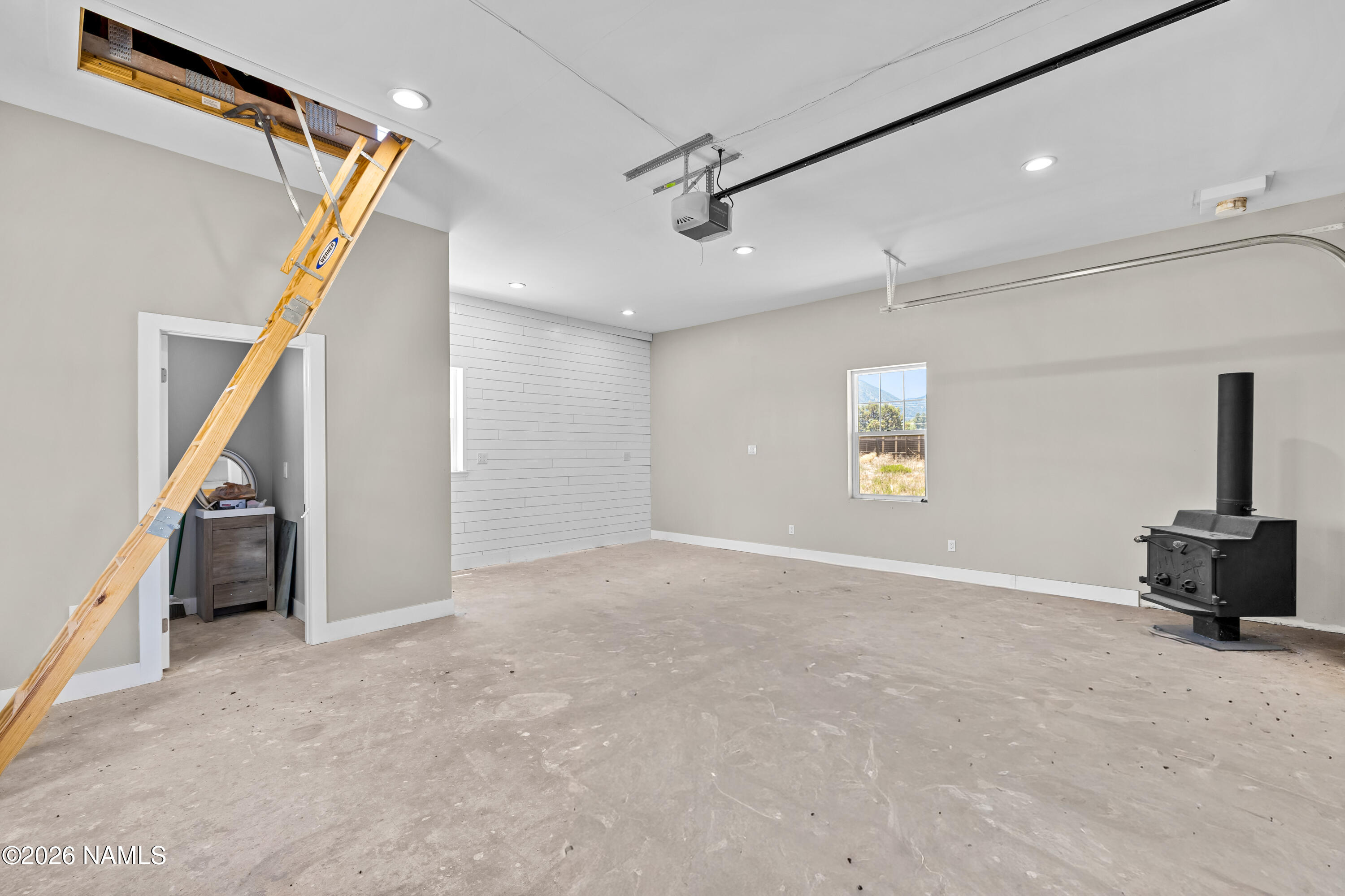6070 E Treadway Trail