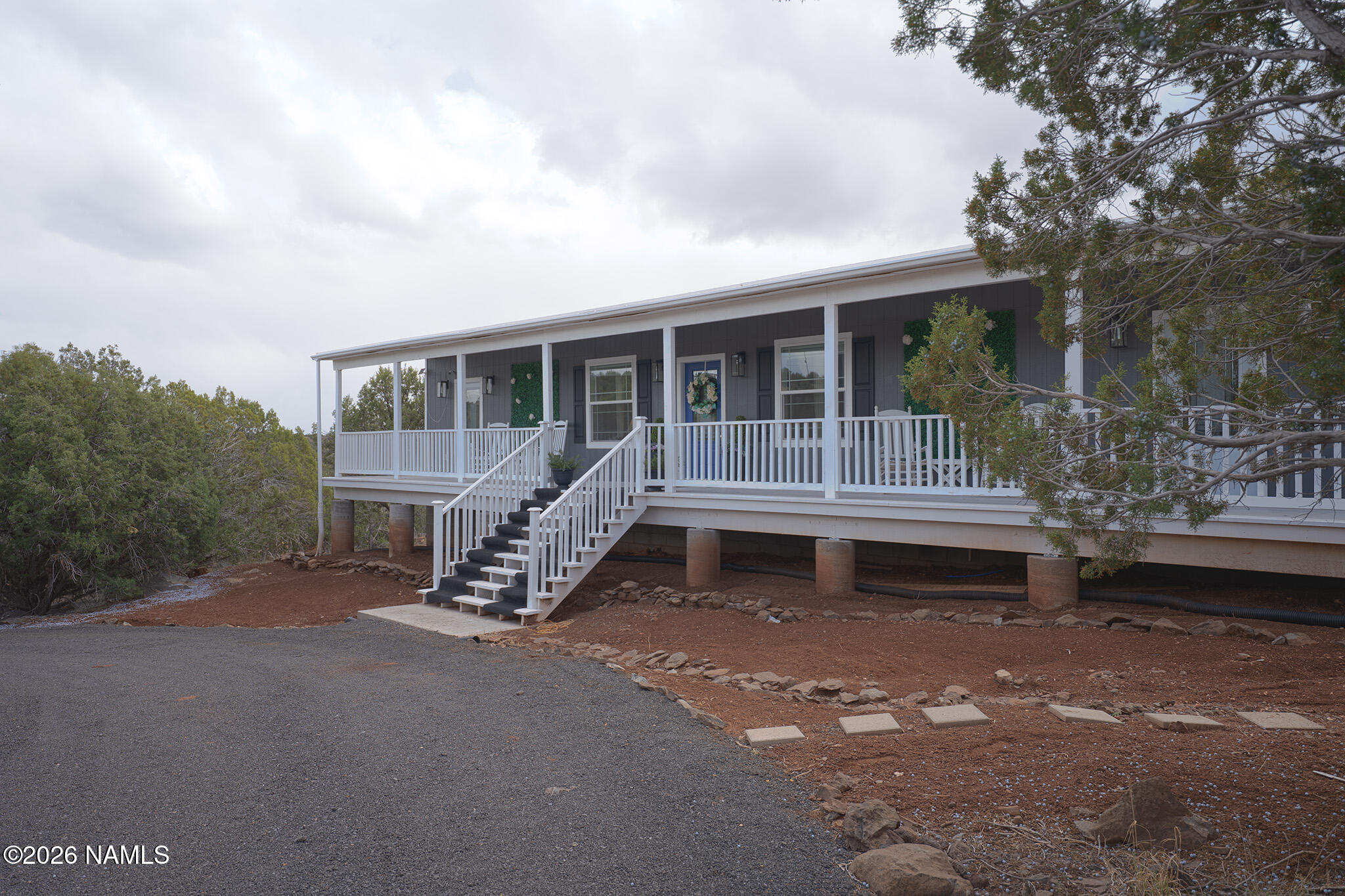 2576 W Roberts Road