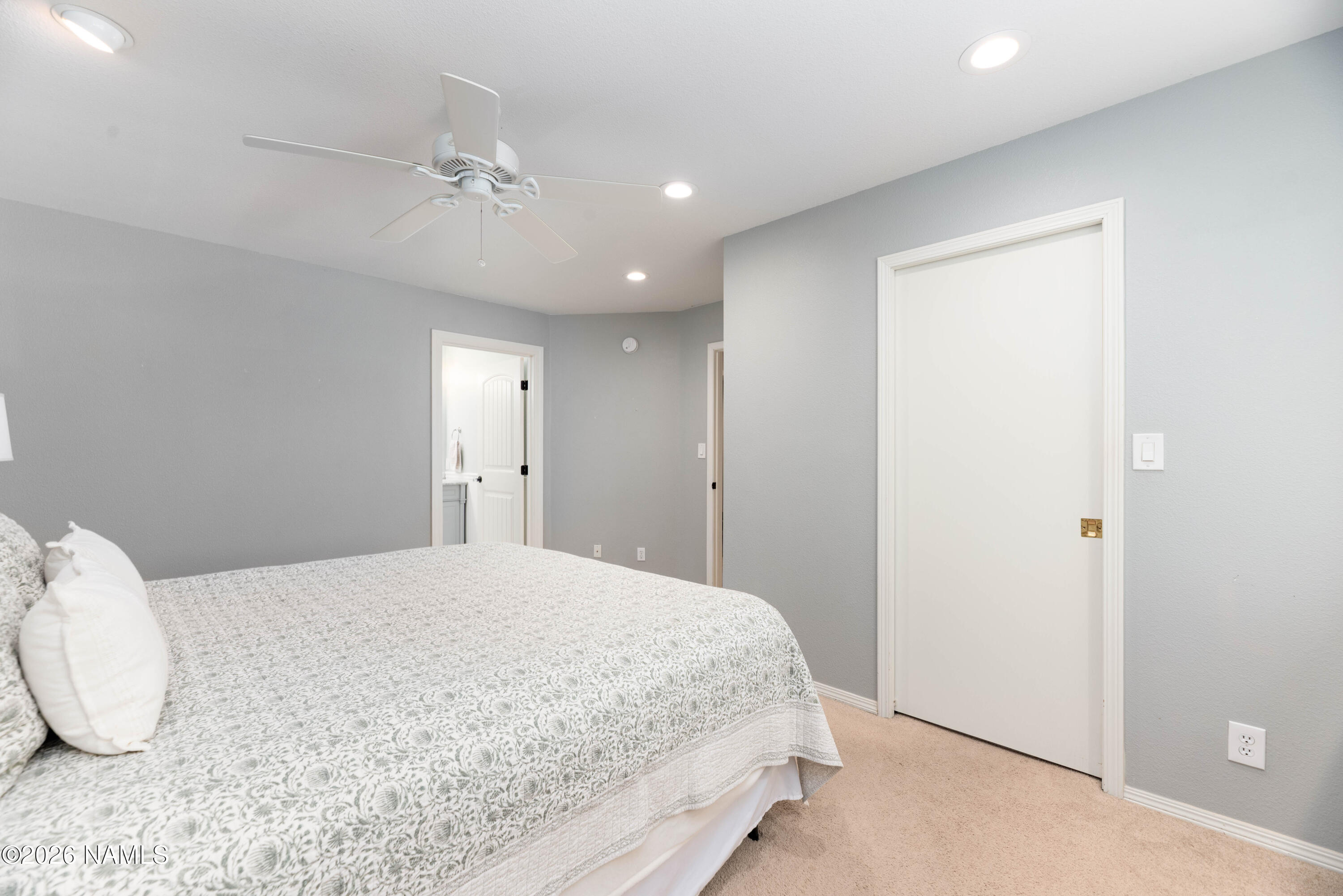 3990 E Kokopelli Lane